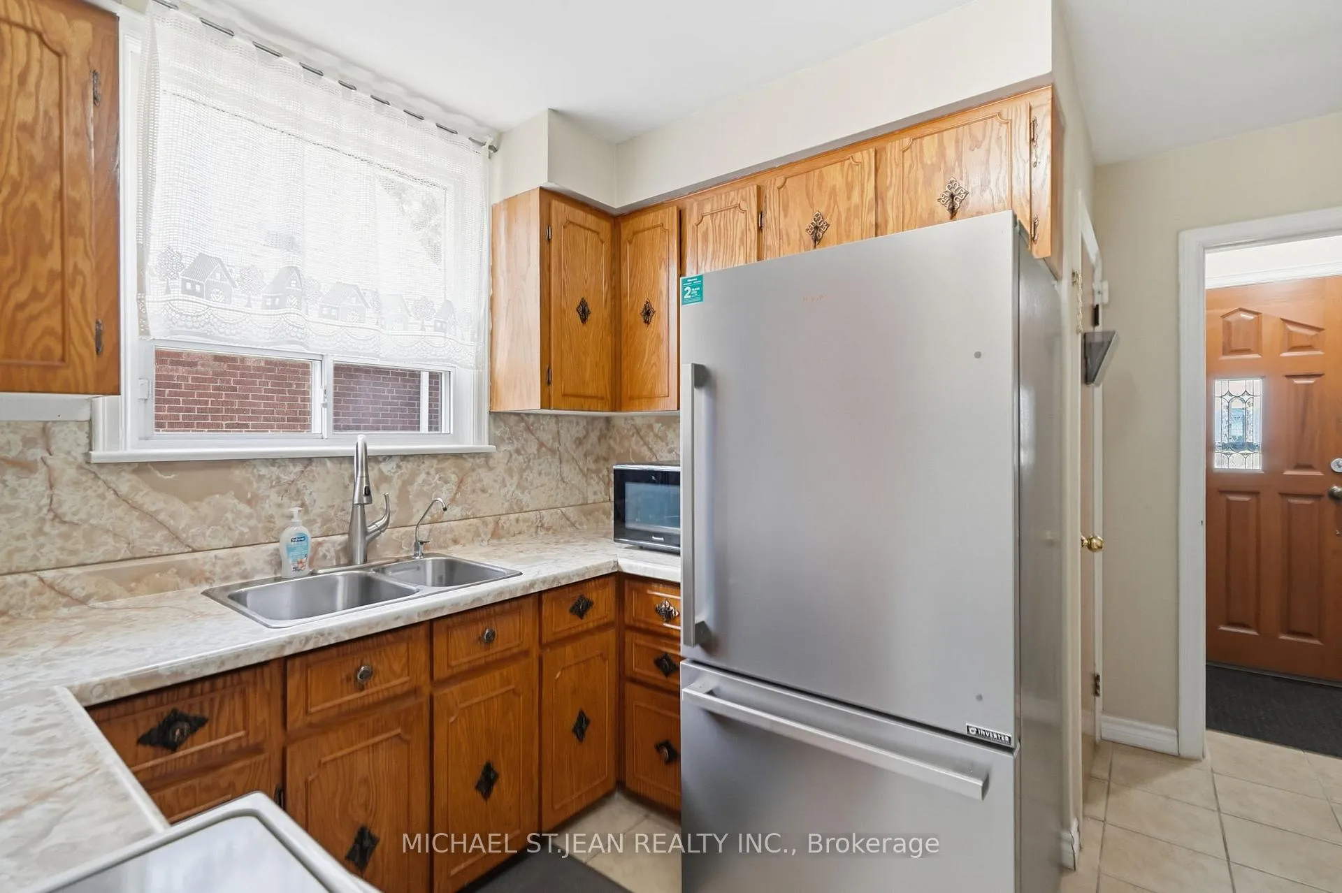 Photo 18 of 133 Beland Avenue S, Hamilton, Glenview — HOMEH