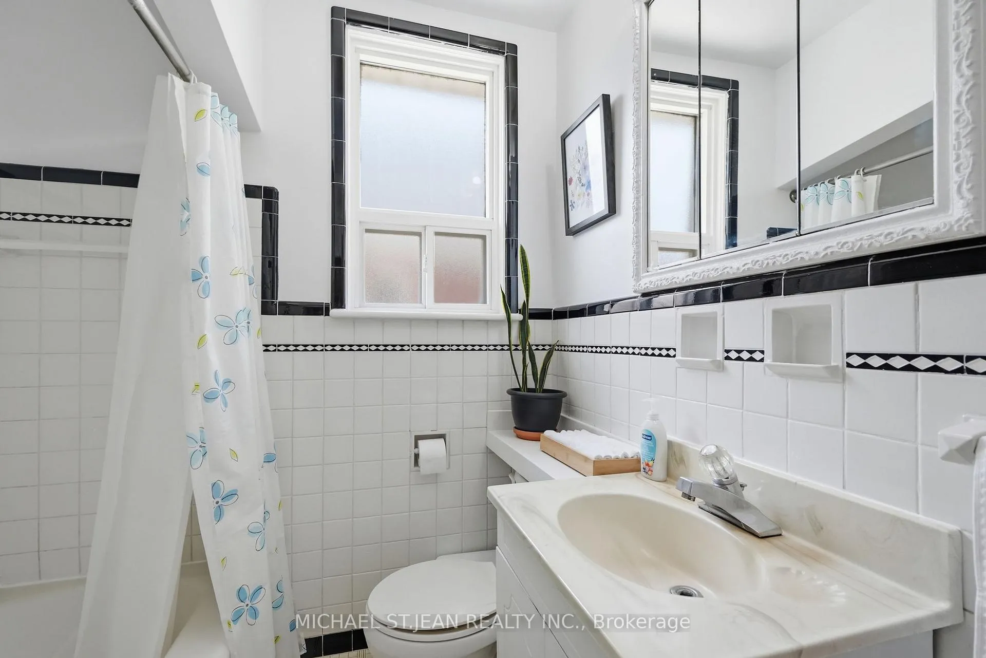Photo 20 of 133 Beland Avenue S, Hamilton, Glenview — HOMEH