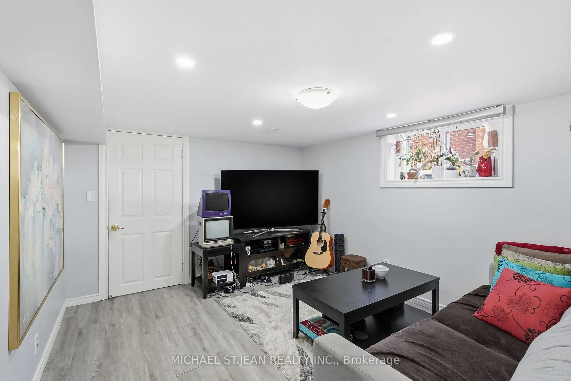 Photo 34 of 133 Beland Avenue S, Hamilton, Glenview — HOMEH