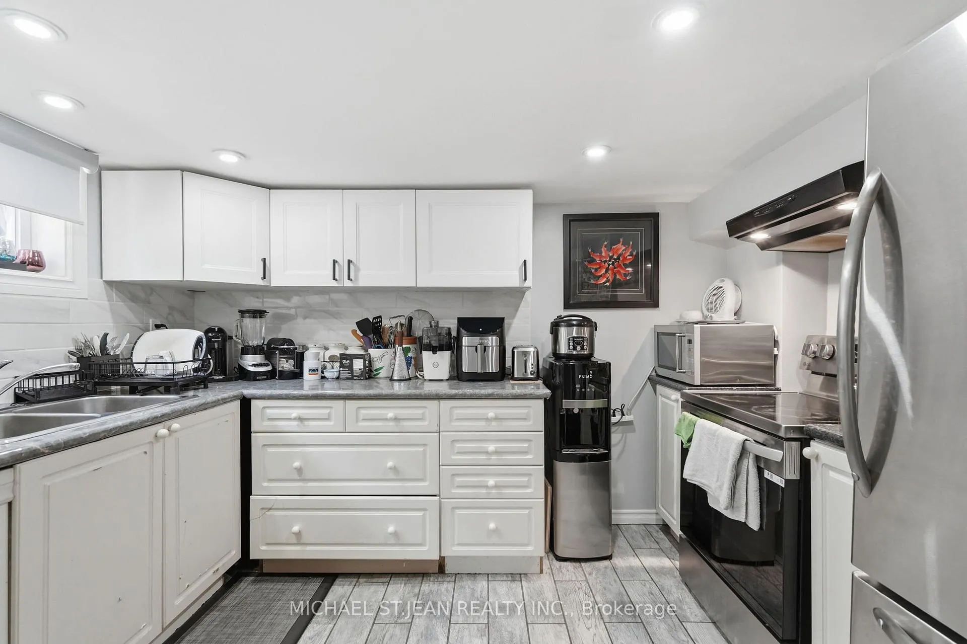 Photo 40 of 133 Beland Avenue S, Hamilton, Glenview — HOMEH