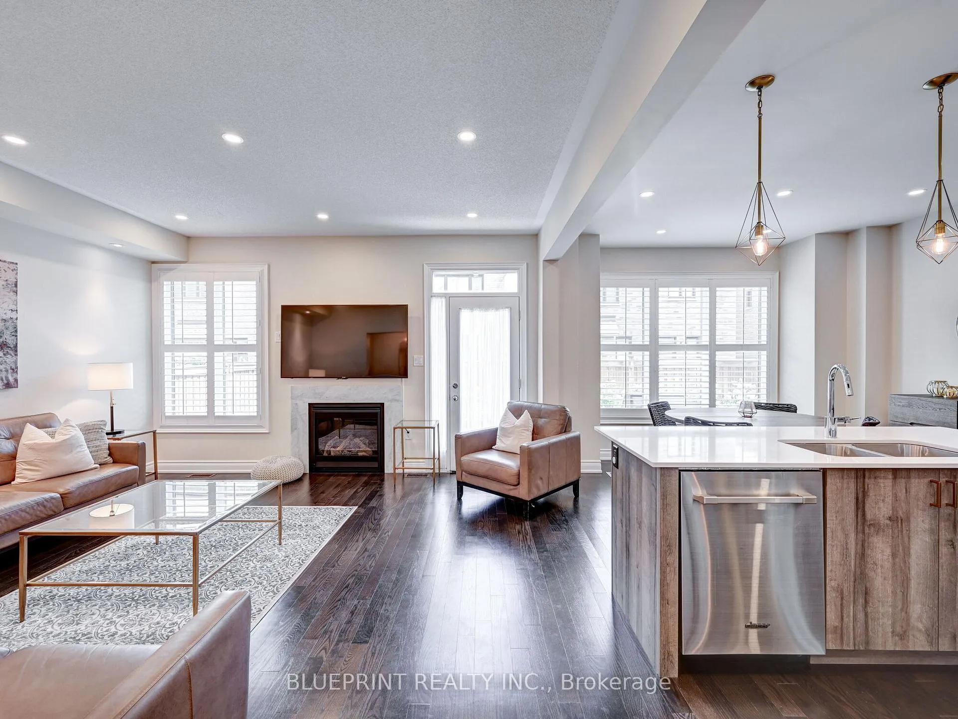 Photo 9 of 1396 Argall Court, Milton, Ford — HOMEH