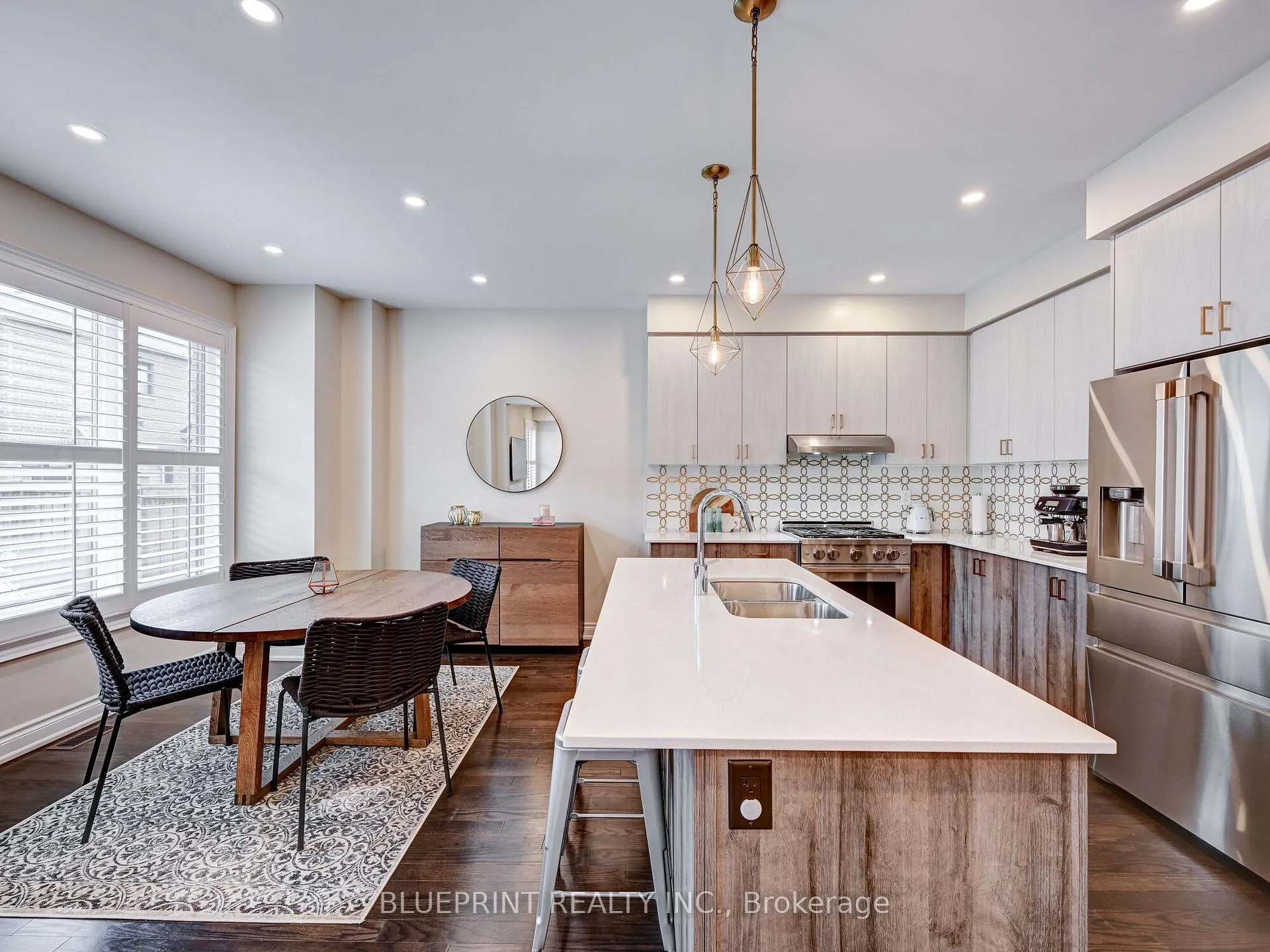 Photo 13 of 1396 Argall Court, Milton, Ford — HOMEH