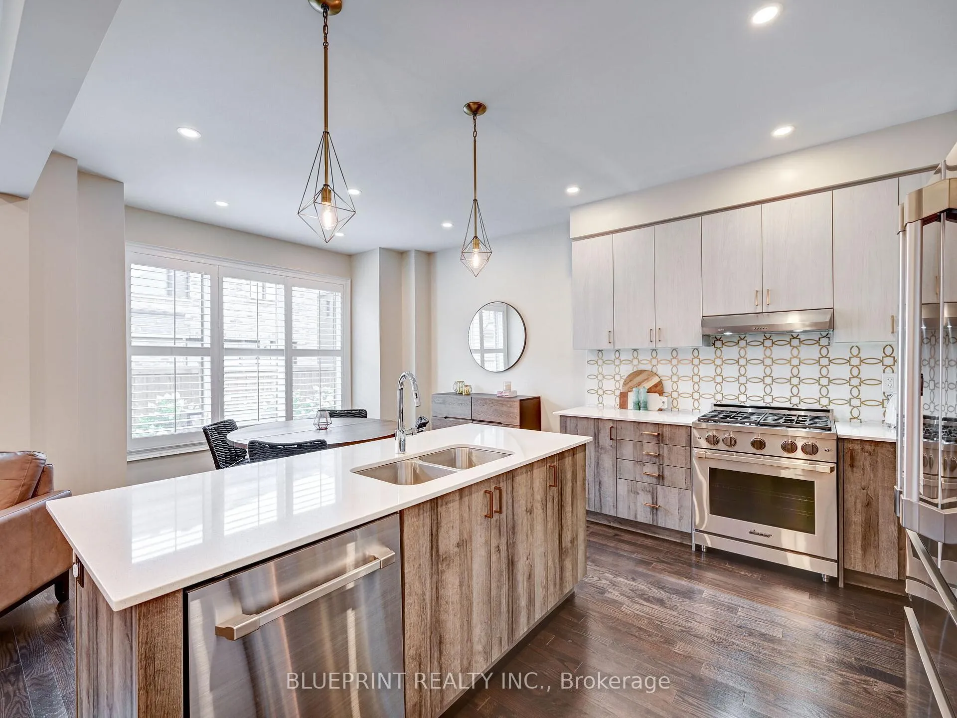 Photo 14 of 1396 Argall Court, Milton, Ford — HOMEH