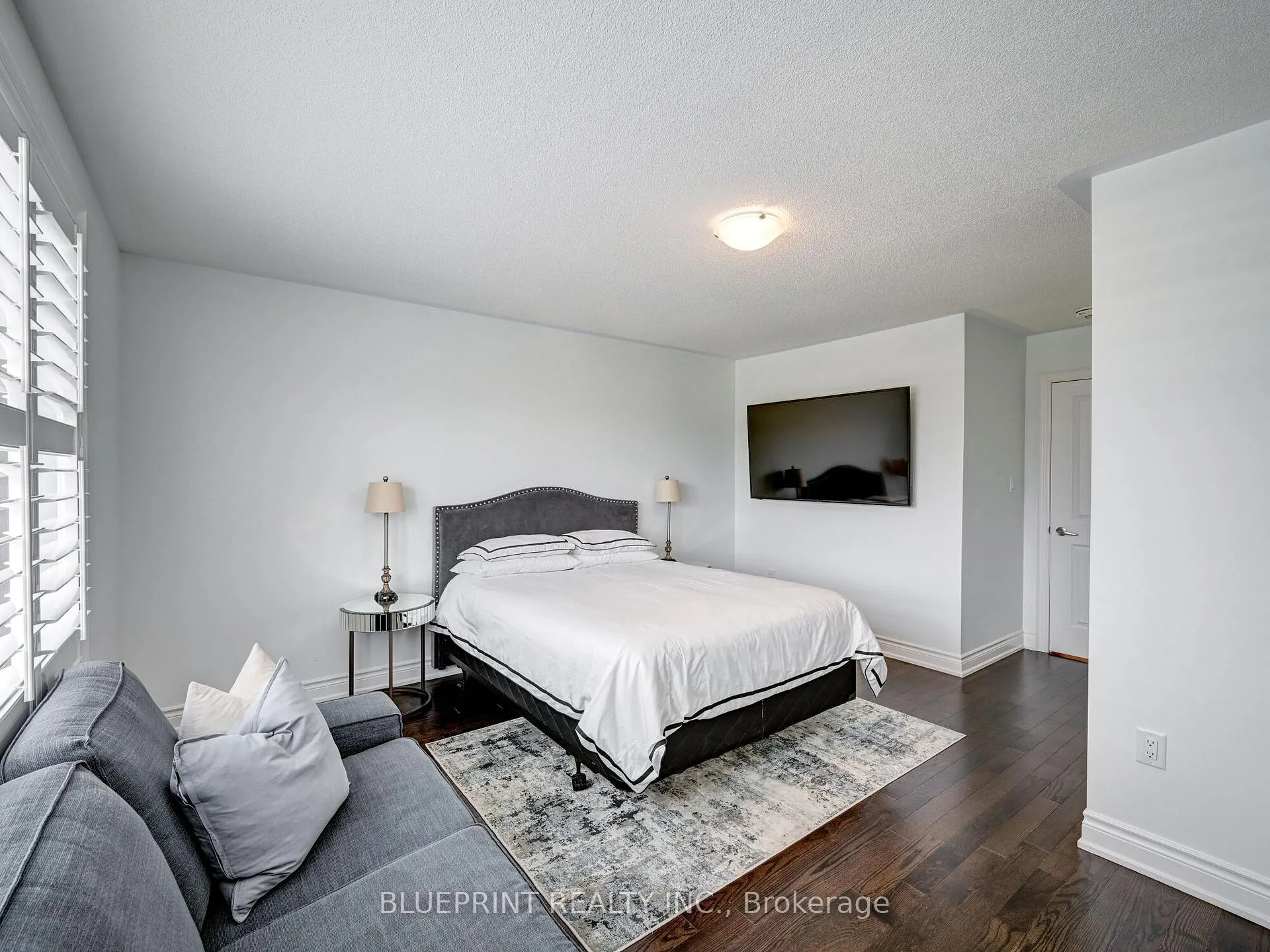 Photo 21 of 1396 Argall Court, Milton, Ford — HOMEH