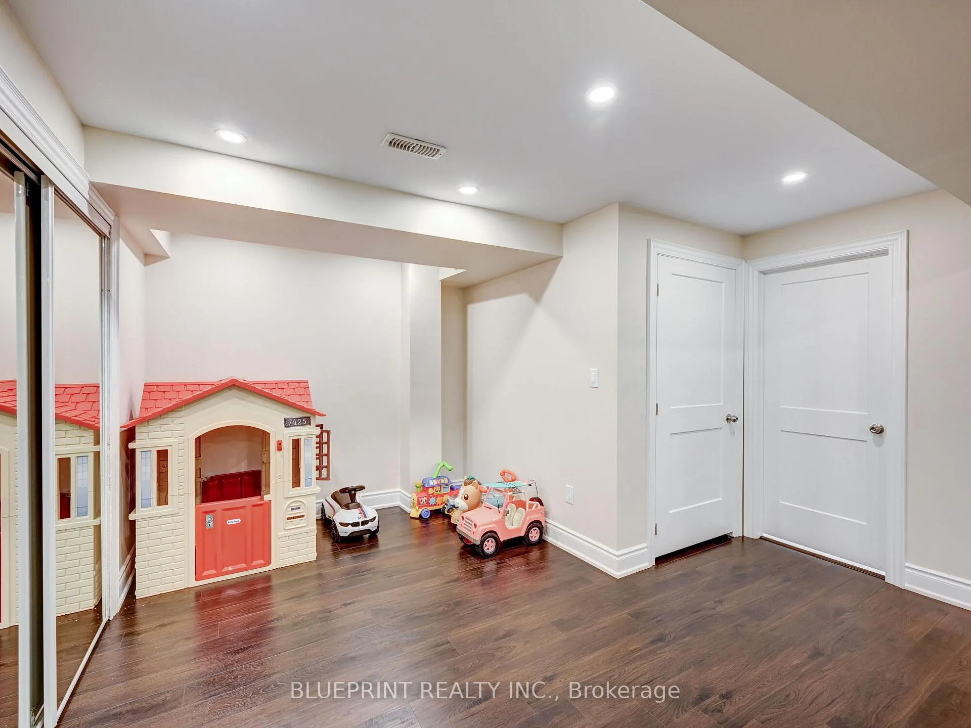Photo 39 of 1396 Argall Court, Milton, Ford — HOMEH