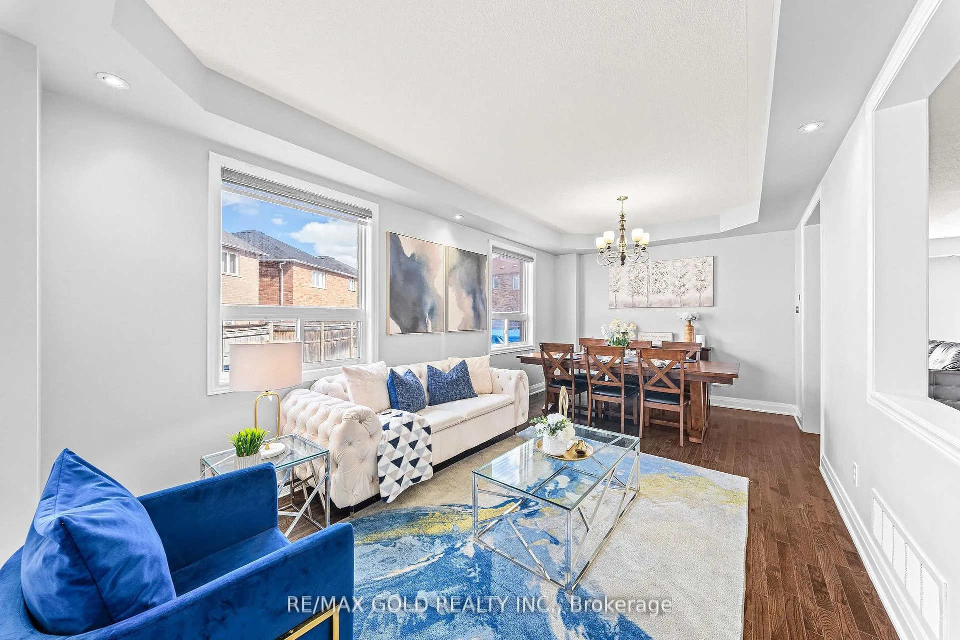 Photo 9 of 3 Powell Drive, Brampton, Sandringham-Wellington — HOMEH