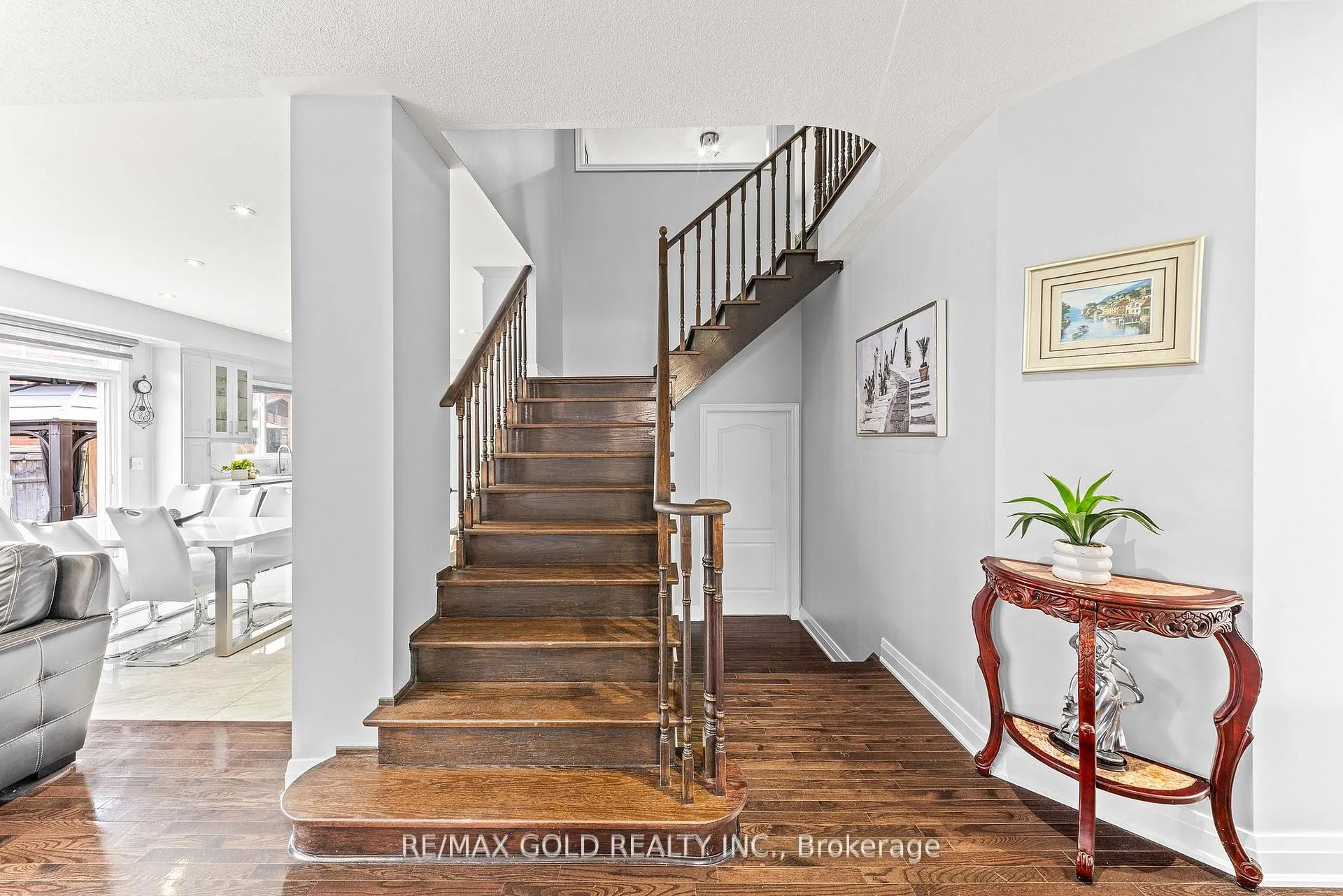 Photo 13 of 3 Powell Drive, Brampton, Sandringham-Wellington — HOMEH