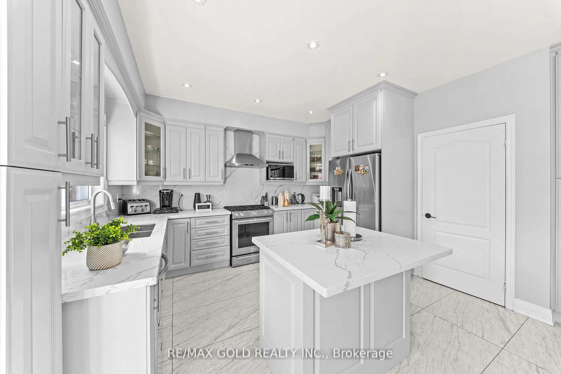 Photo 19 of 3 Powell Drive, Brampton, Sandringham-Wellington — HOMEH