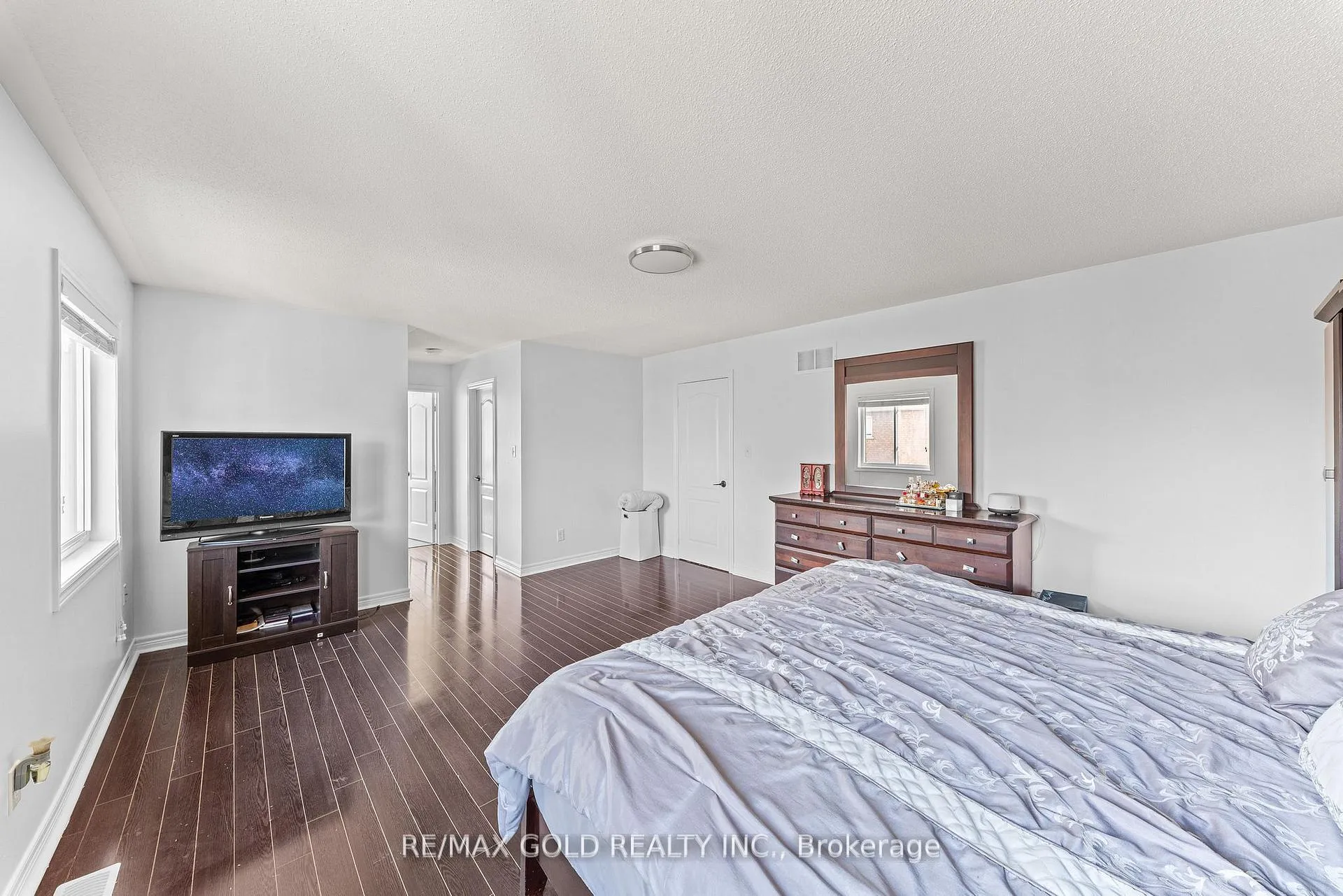 Photo 36 of 3 Powell Drive, Brampton, Sandringham-Wellington — HOMEH