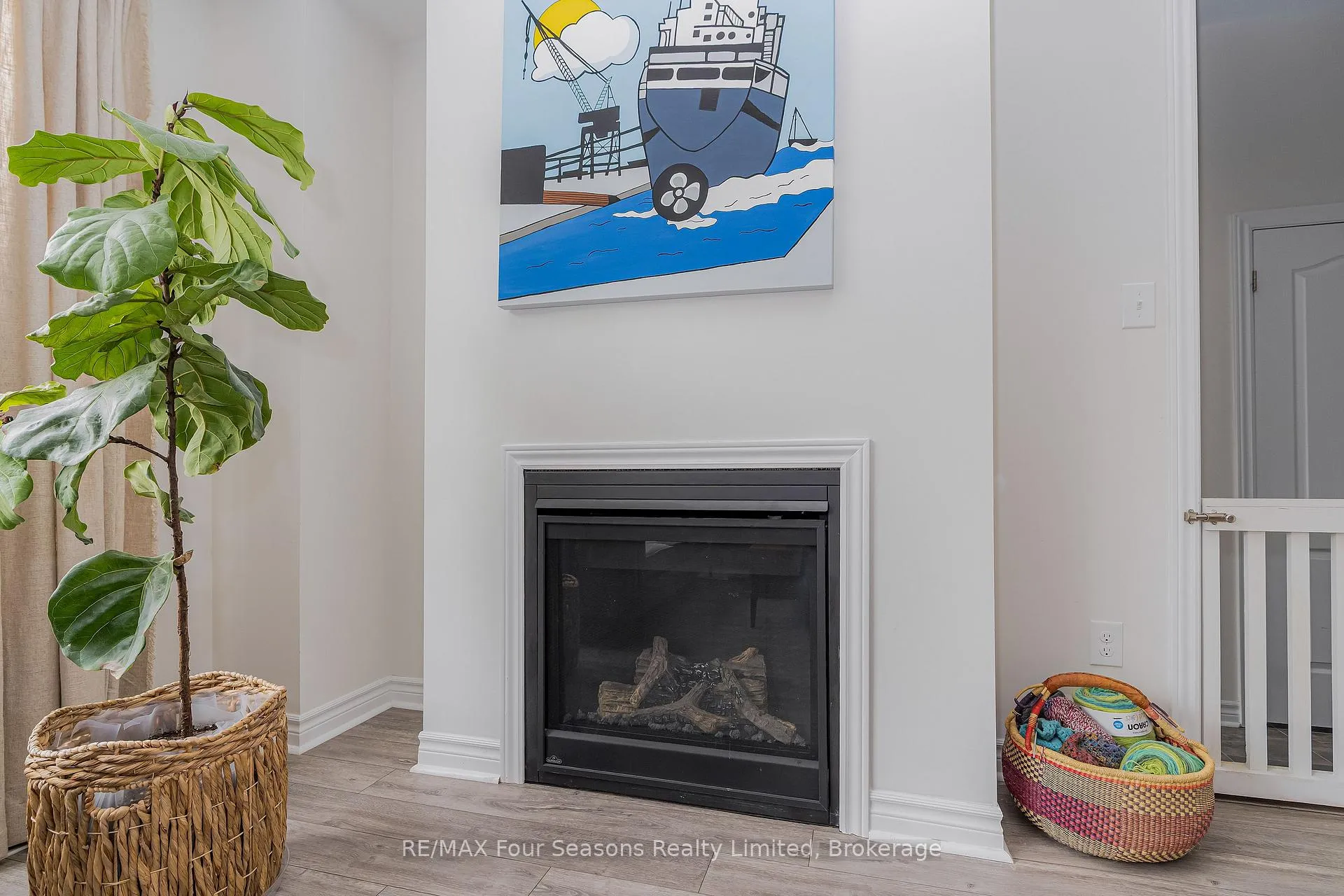 Photo 13 of 40 Kirby Avenue, Collingwood — HOMEH