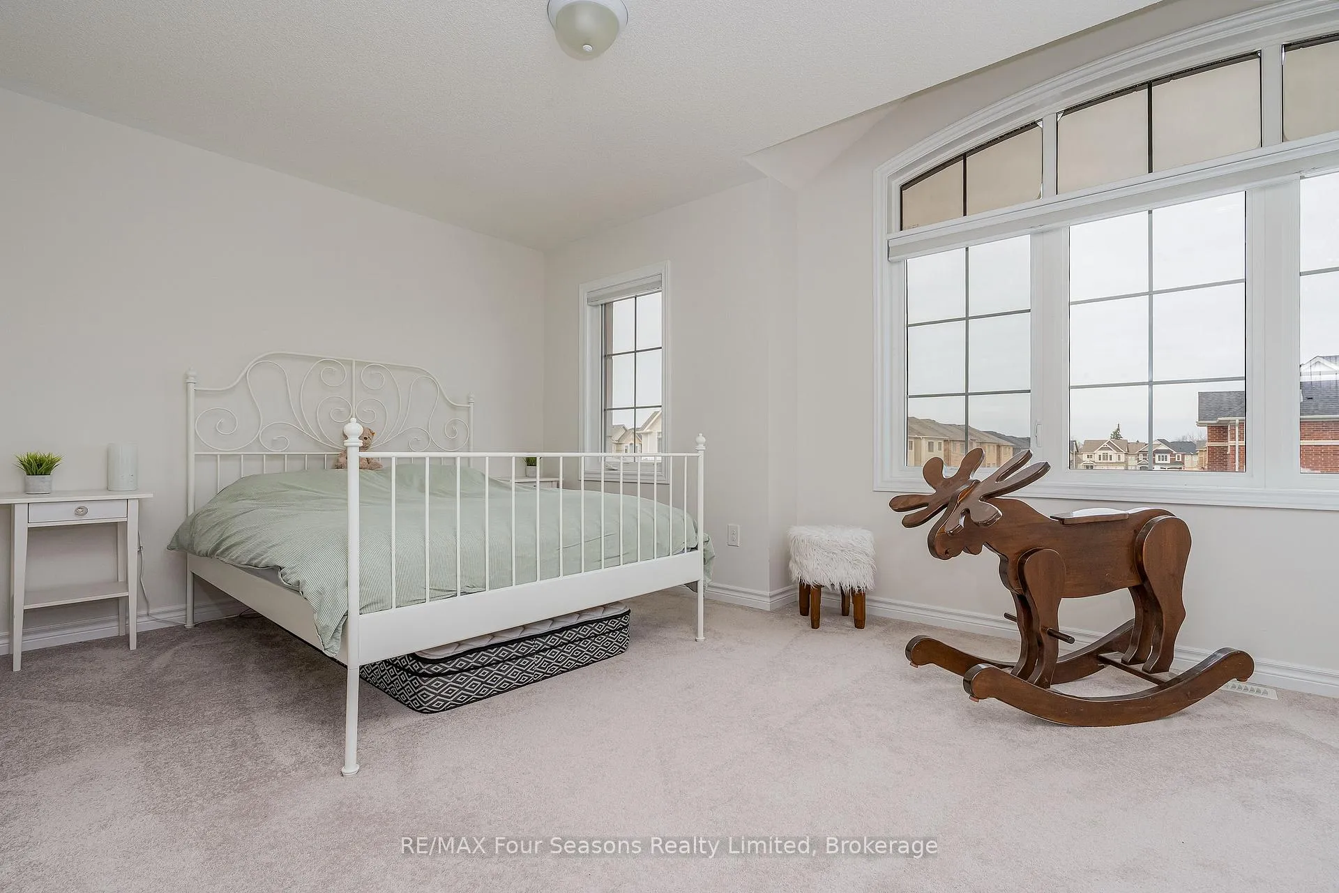 Photo 17 of 40 Kirby Avenue, Collingwood — HOMEH