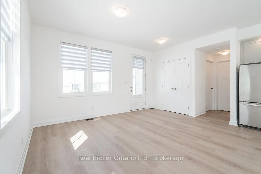 Photo 2 of 4 Danielle Crescent, Midland — HOMEH