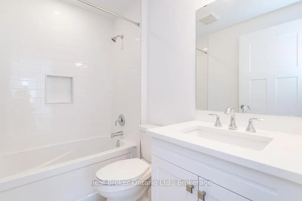 Photo 13 of 4 Danielle Crescent, Midland — HOMEH