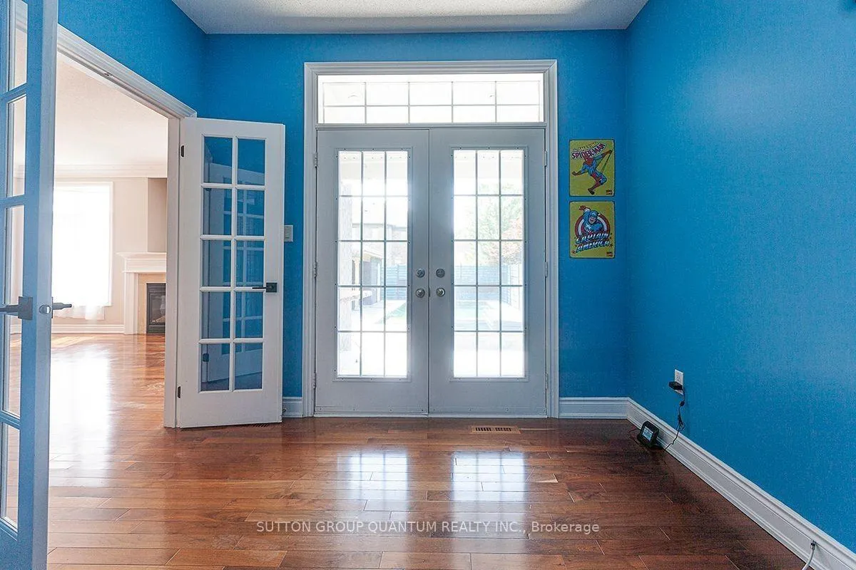 Photo 9 of 1599 Hallstone Road, Brampton, Bram West — HOMEH