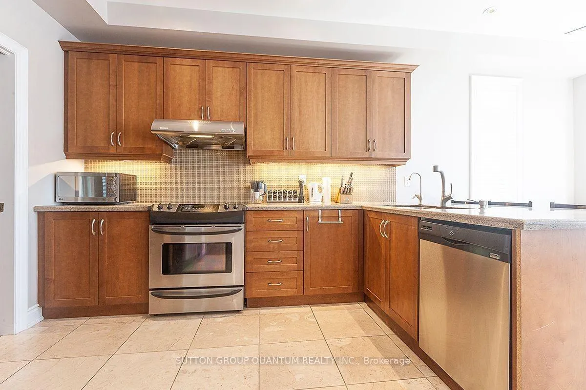 Photo 11 of 1599 Hallstone Road, Brampton, Bram West — HOMEH