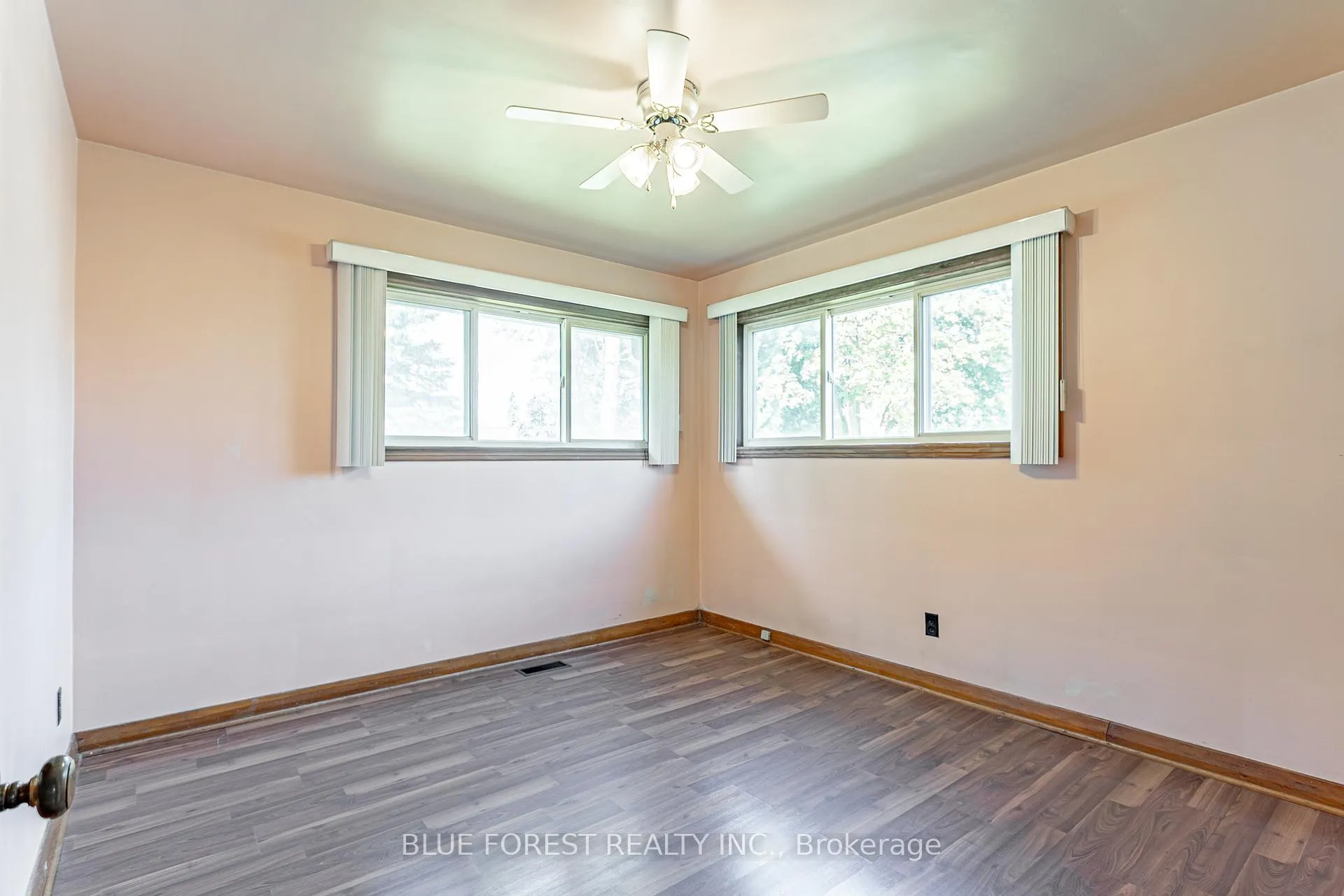 Photo 10 of 232 Terrence Avenue, Thames Centre, Dorchester — HOMEH