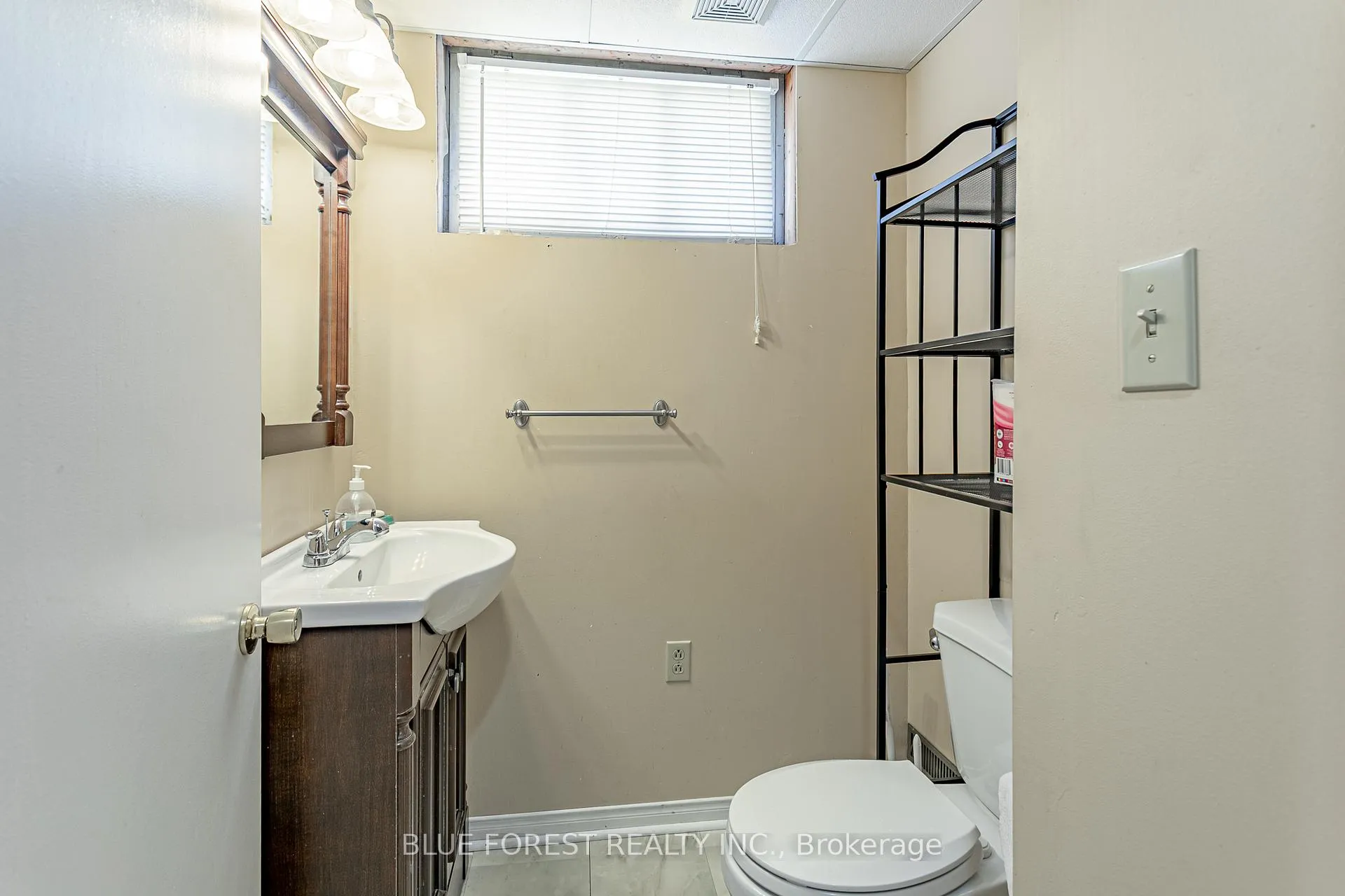 Photo 22 of 232 Terrence Avenue, Thames Centre, Dorchester — HOMEH