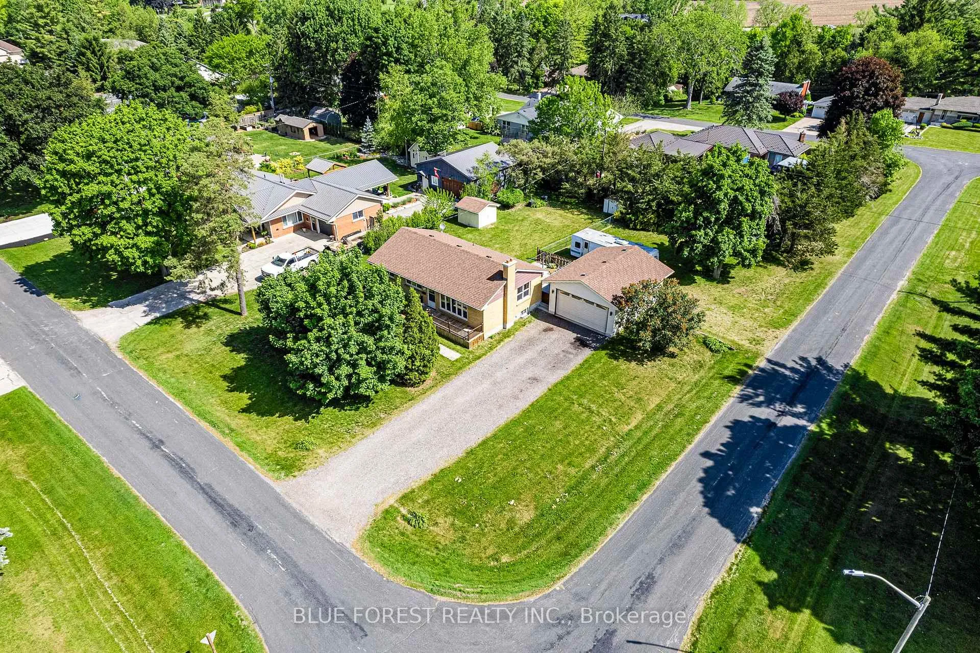 Photo 34 of 232 Terrence Avenue, Thames Centre, Dorchester — HOMEH