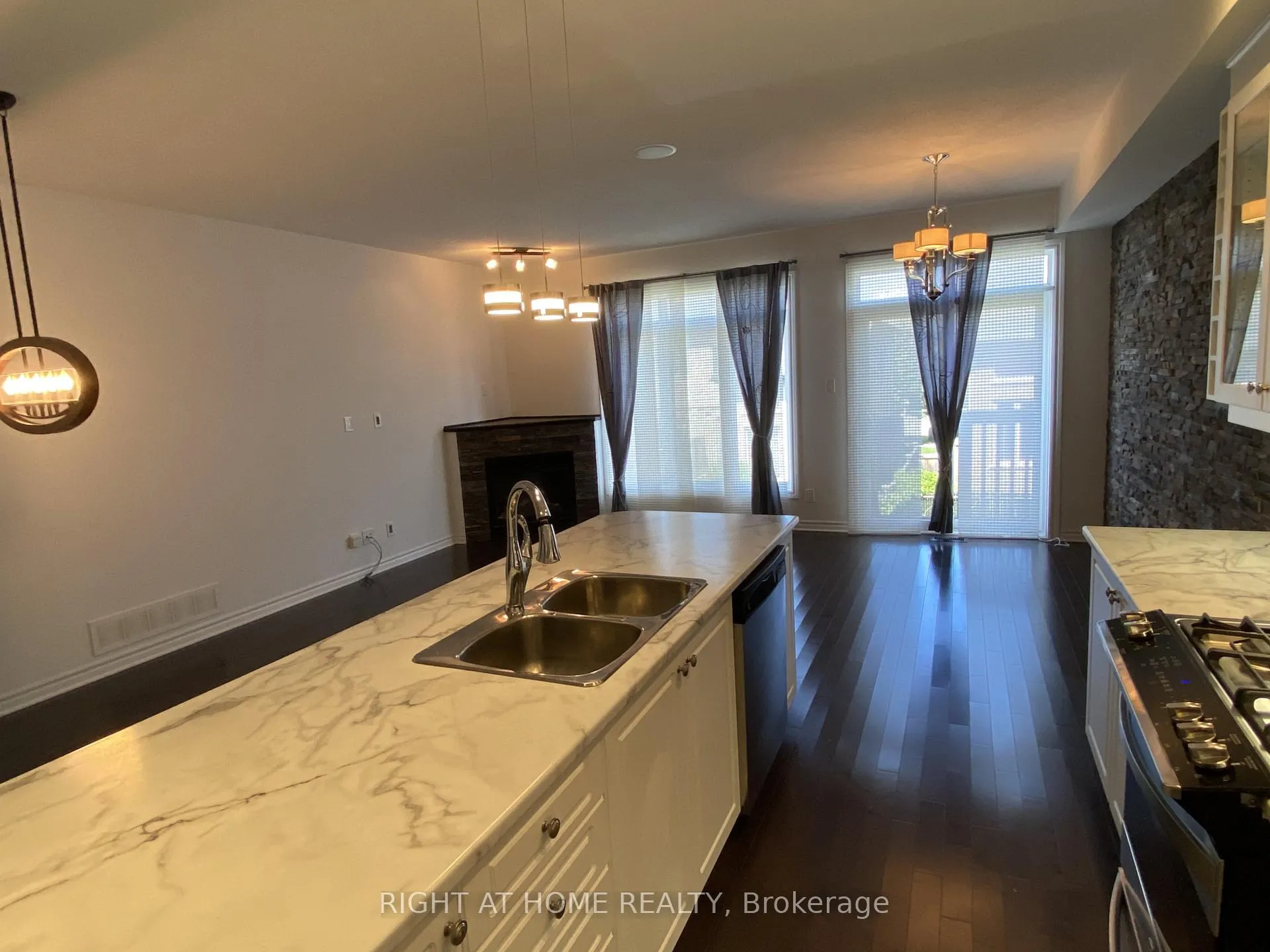 Photo 8 of 1119 Tischart Crescent, Ottawa, Kanata - Kanata Lakes/Heritage Hills — HOMEH