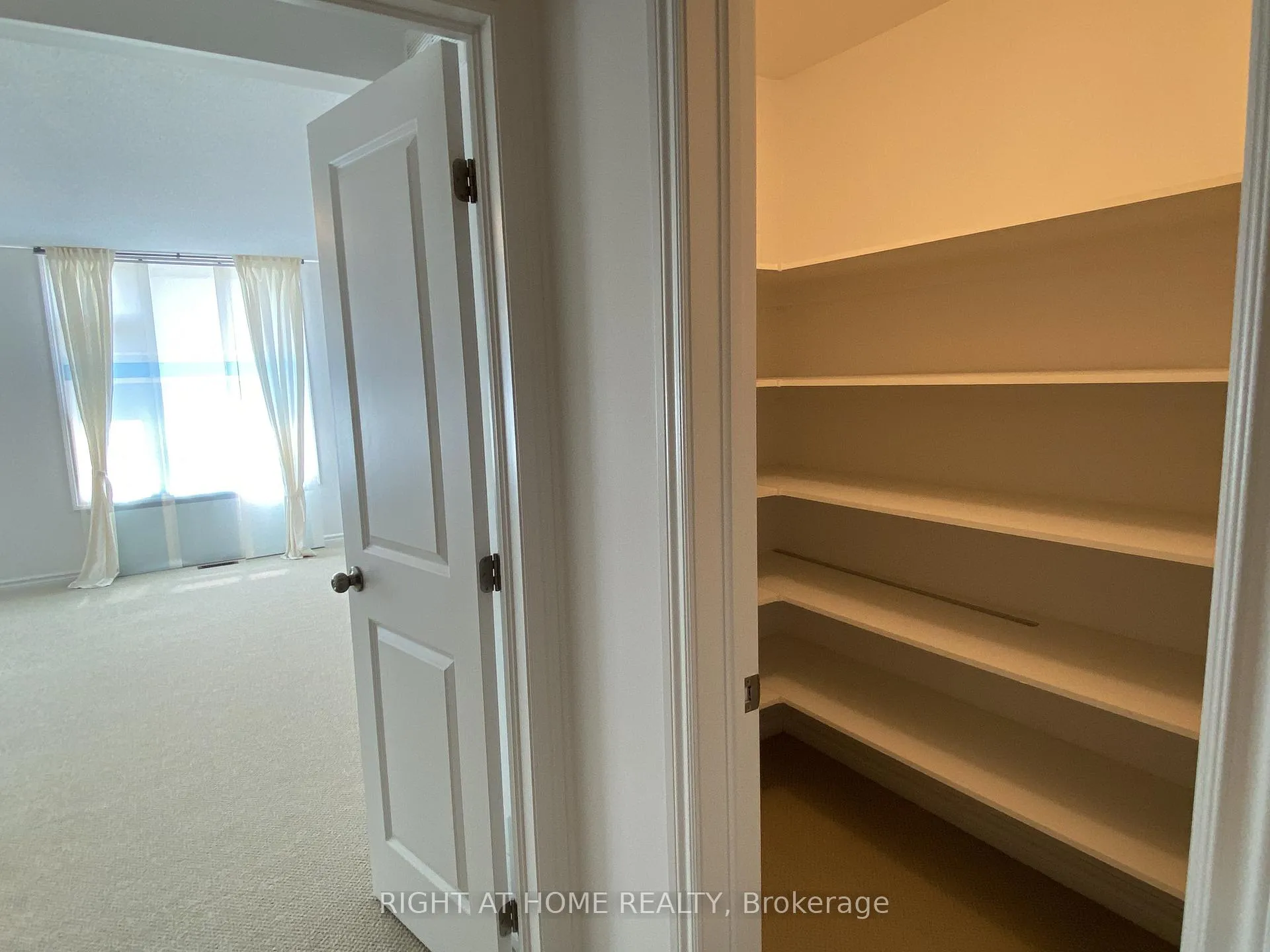 Photo 15 of 1119 Tischart Crescent, Ottawa, Kanata - Kanata Lakes/Heritage Hills — HOMEH
