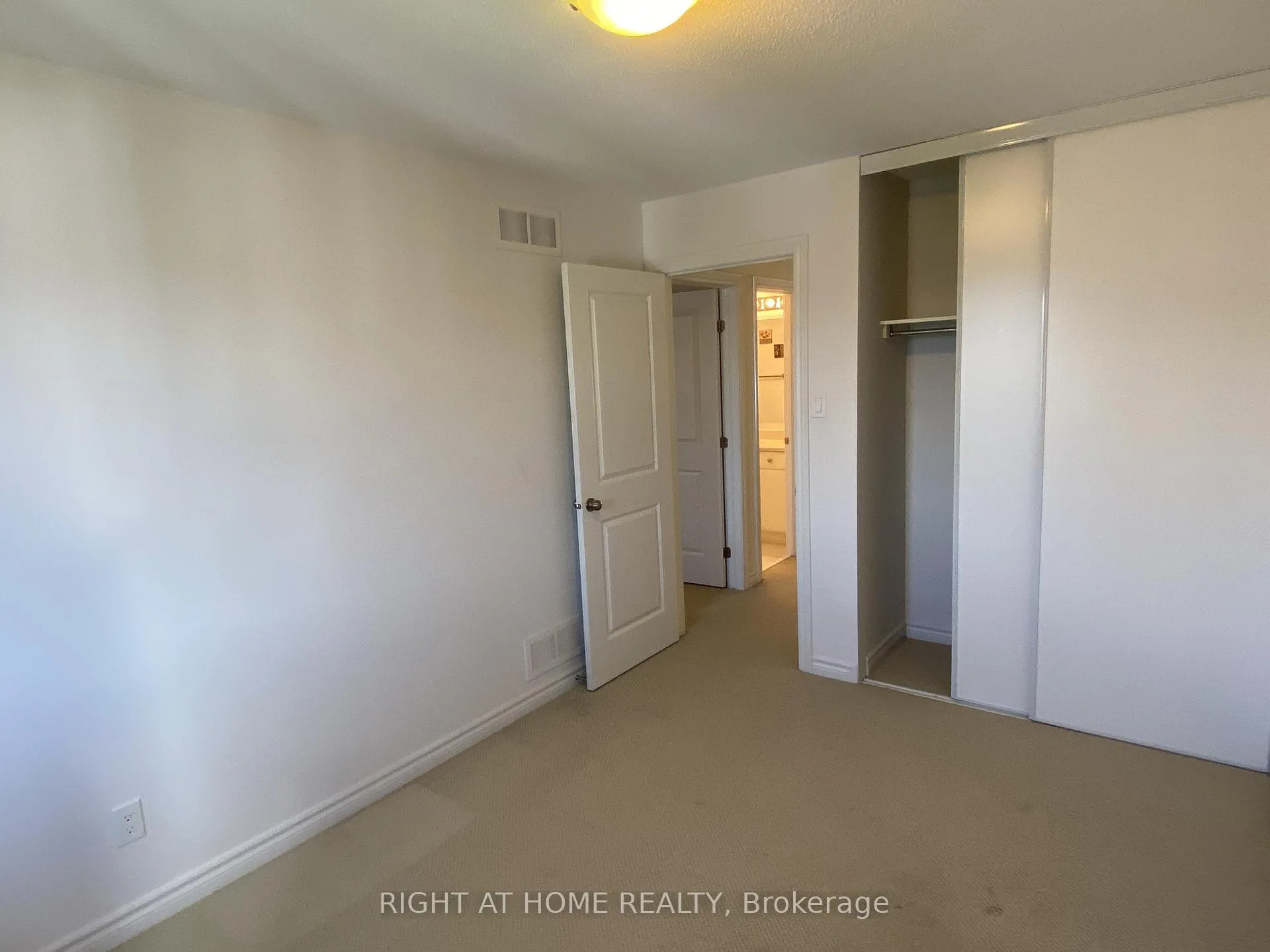 Photo 24 of 1119 Tischart Crescent, Ottawa, Kanata - Kanata Lakes/Heritage Hills — HOMEH