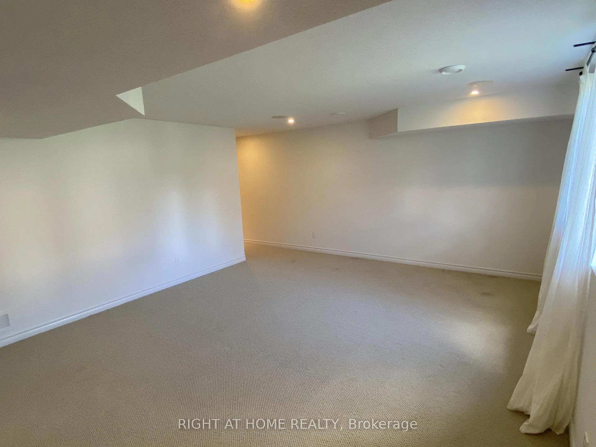 Photo 29 of 1119 Tischart Crescent, Ottawa, Kanata - Kanata Lakes/Heritage Hills — HOMEH