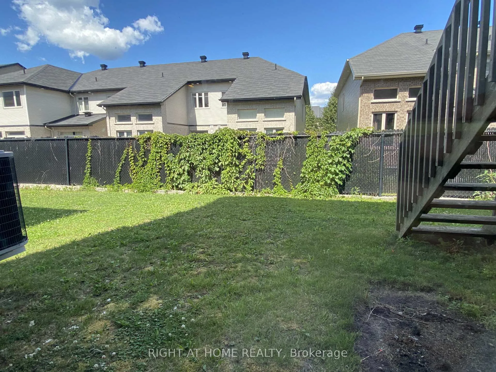 Photo 30 of 1119 Tischart Crescent, Ottawa, Kanata - Kanata Lakes/Heritage Hills — HOMEH