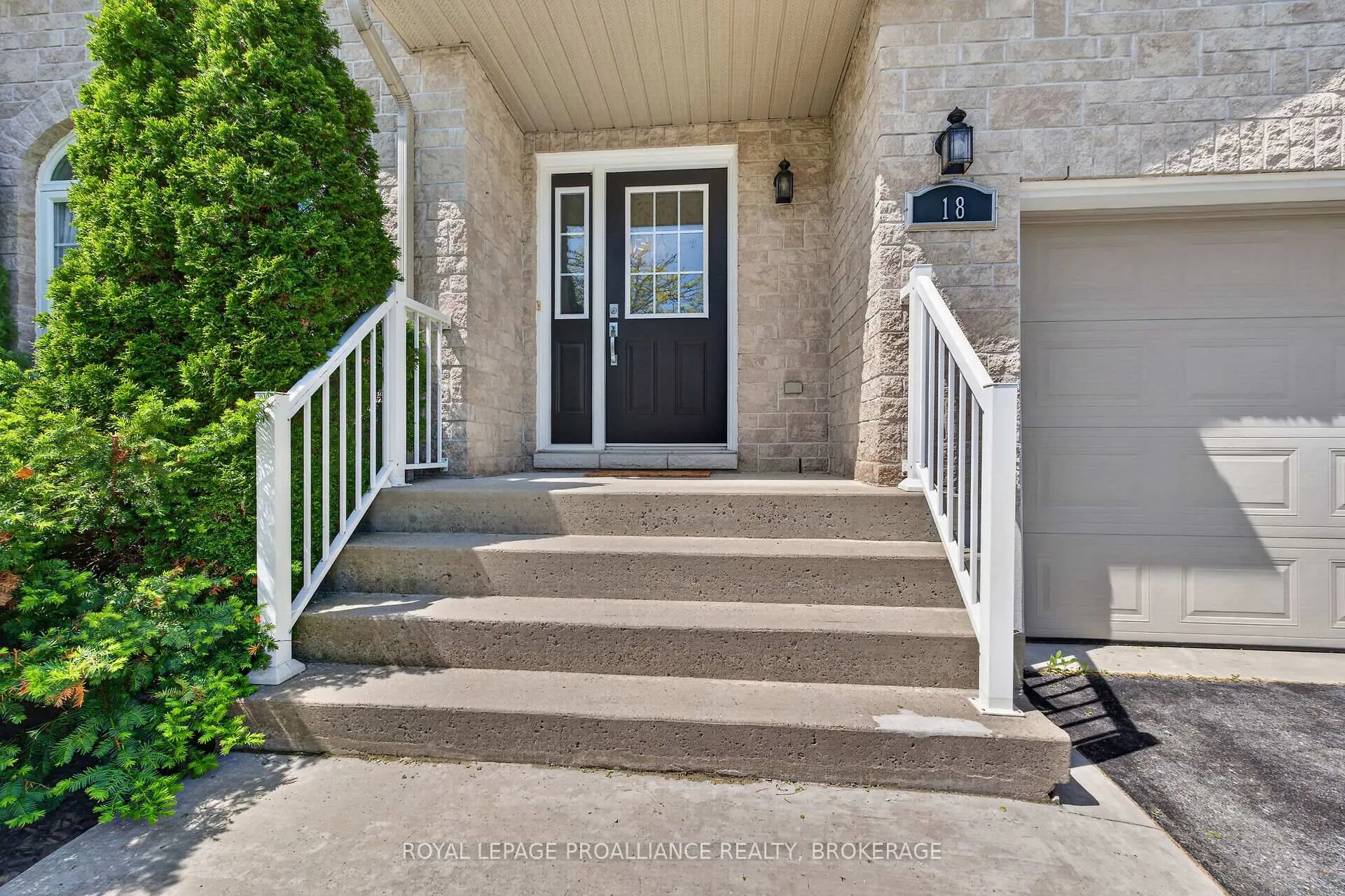 Photo 4 of 18 McKeown Crescent, Loyalist, Amherstview — HOMEH