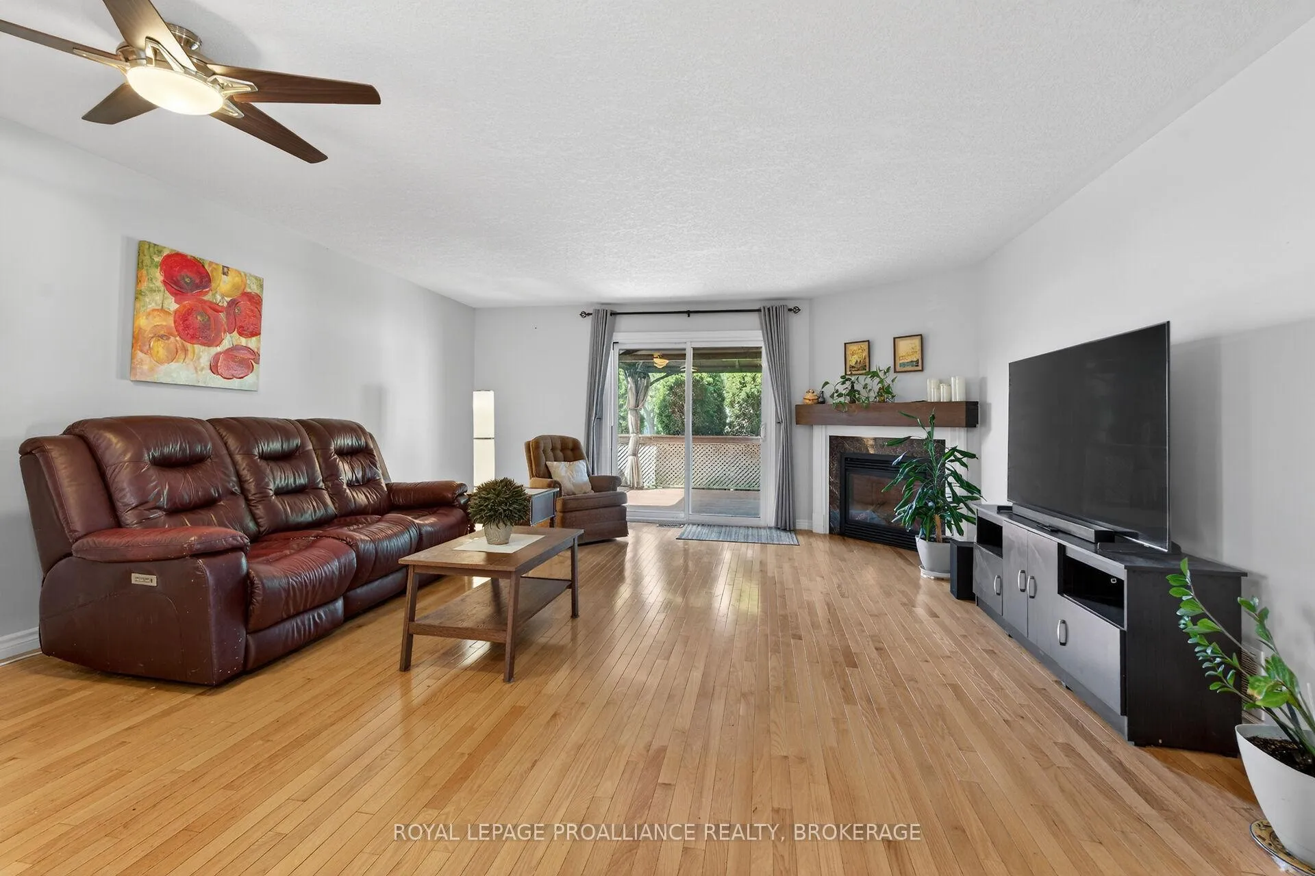 Photo 10 of 18 McKeown Crescent, Loyalist, Amherstview — HOMEH