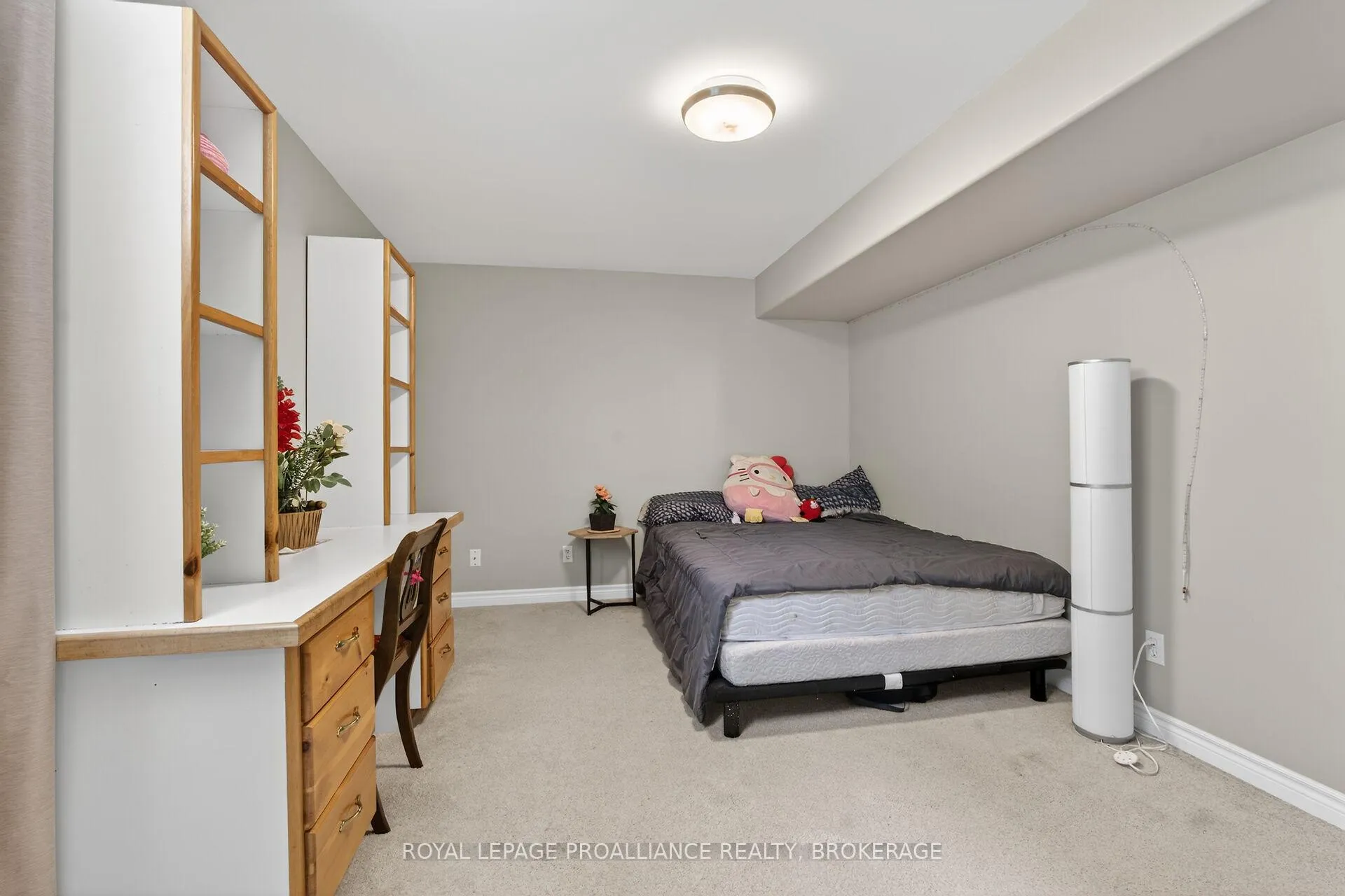Photo 32 of 18 McKeown Crescent, Loyalist, Amherstview — HOMEH