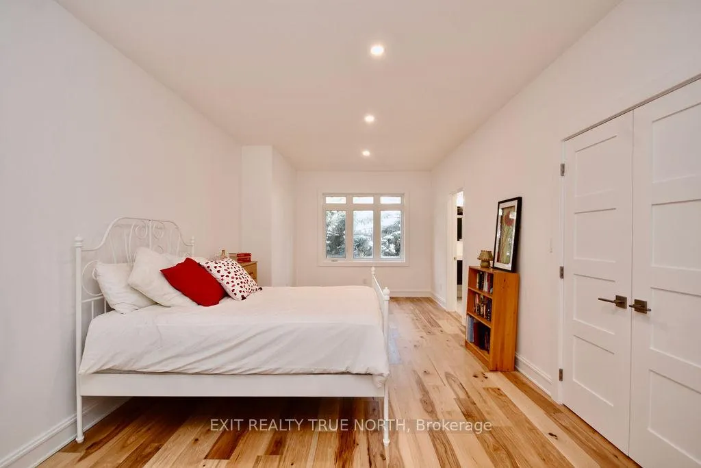 Photo 28 of 57 Glenhuron Drive, Springwater, Midhurst — HOMEH