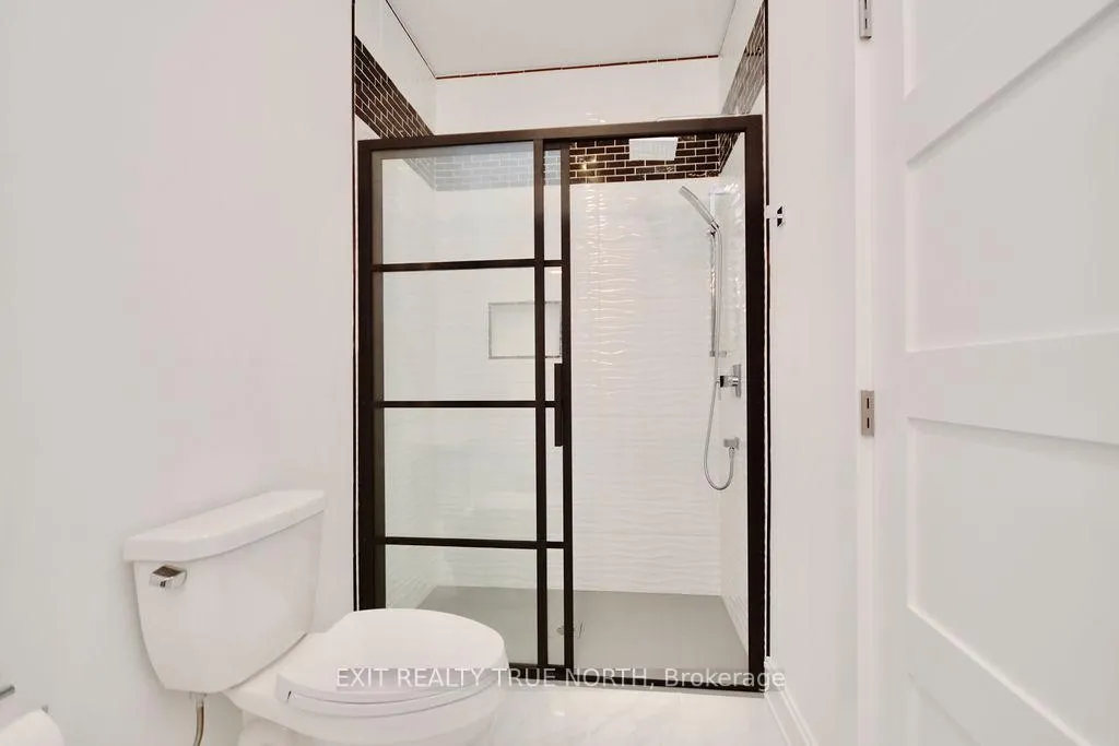Photo 32 of 57 Glenhuron Drive, Springwater, Midhurst — HOMEH