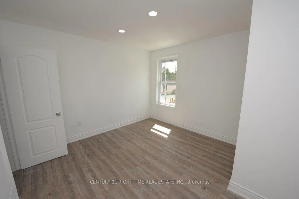 Photo 14 of 79-71 Cedar Street N, Cambridge, Southwood - Kinbridge — HOMEH