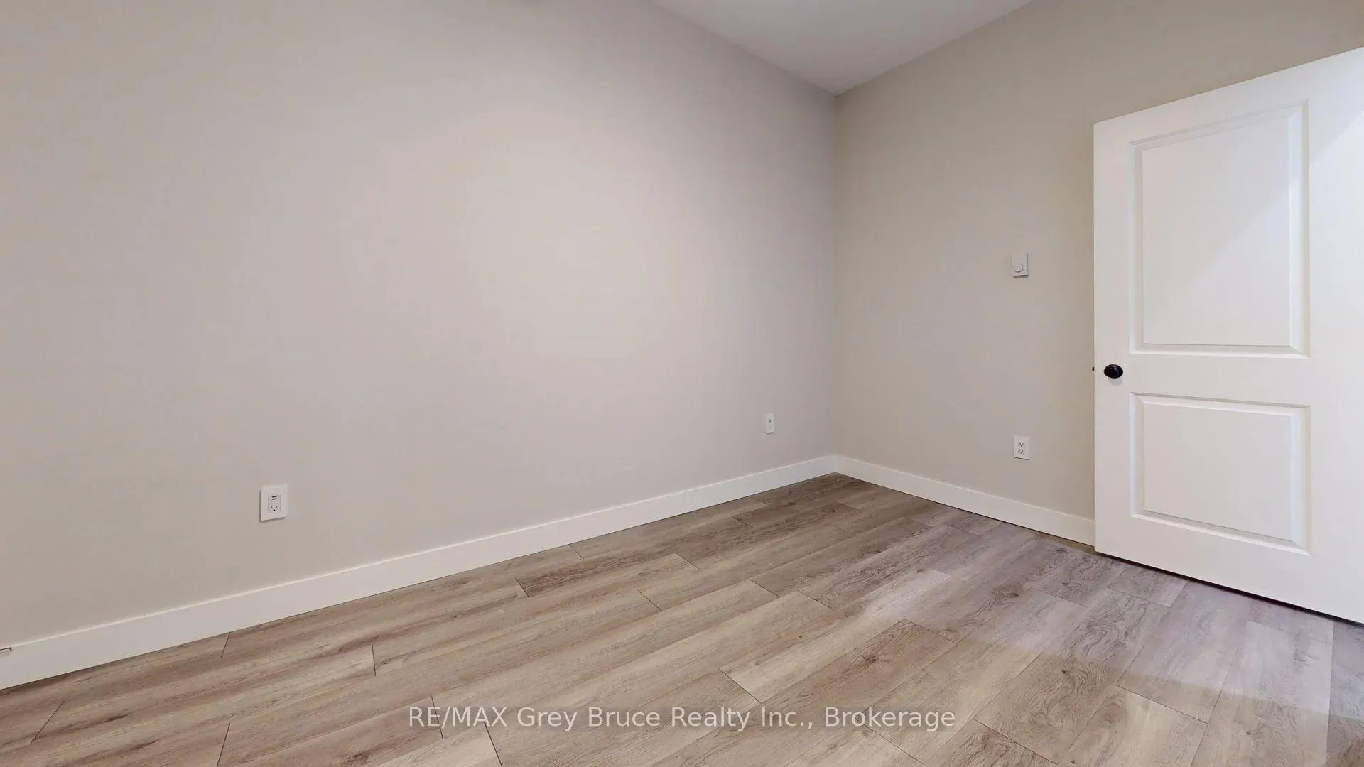Photo 7 of Unit Unit 7, 39 1st Avenue S, Arran-Elderslie — HOMEH
