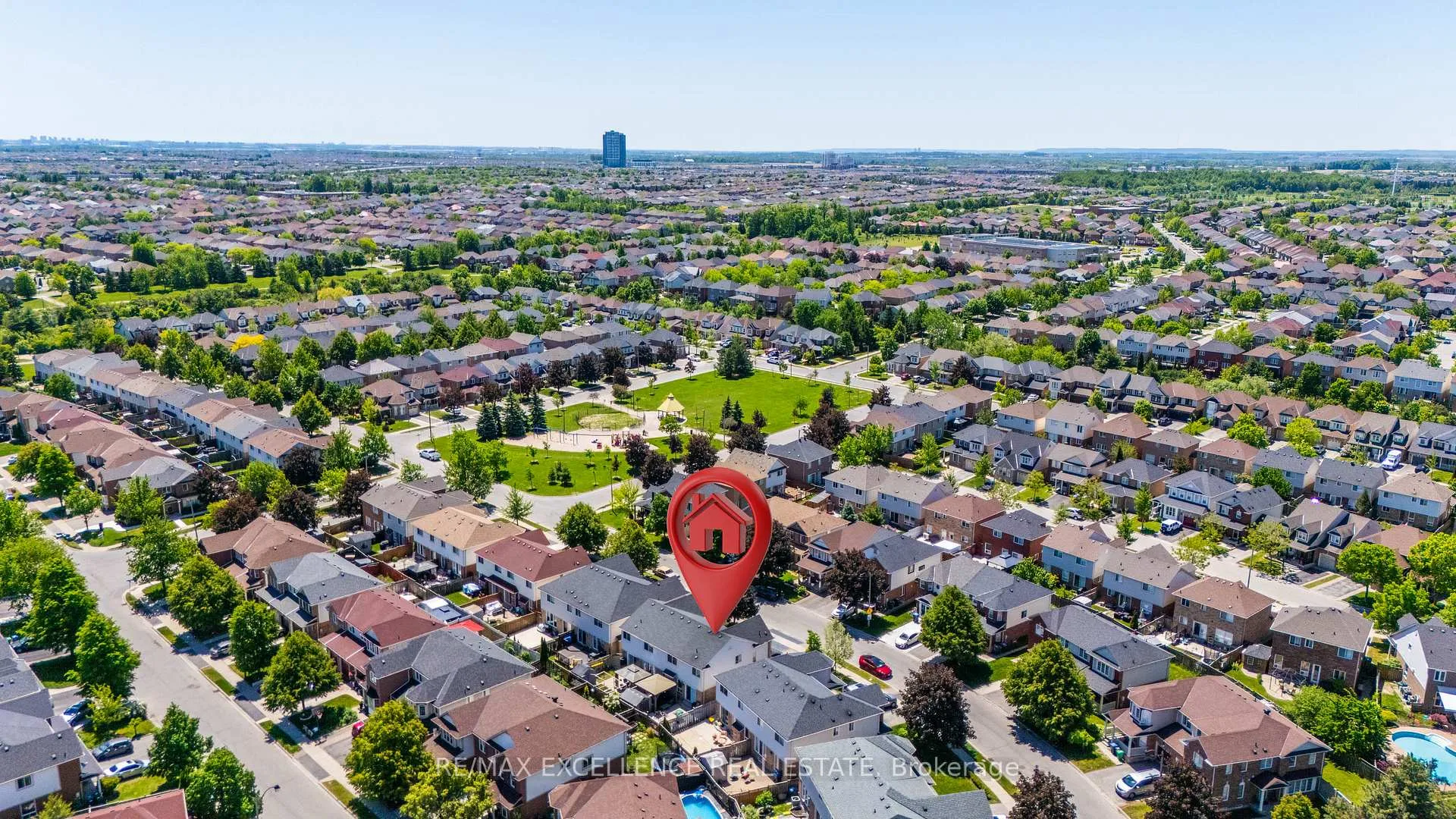 Photo 4 of 9 Virtues Avenue, Brampton, Fletcher's Meadow — HOMEH