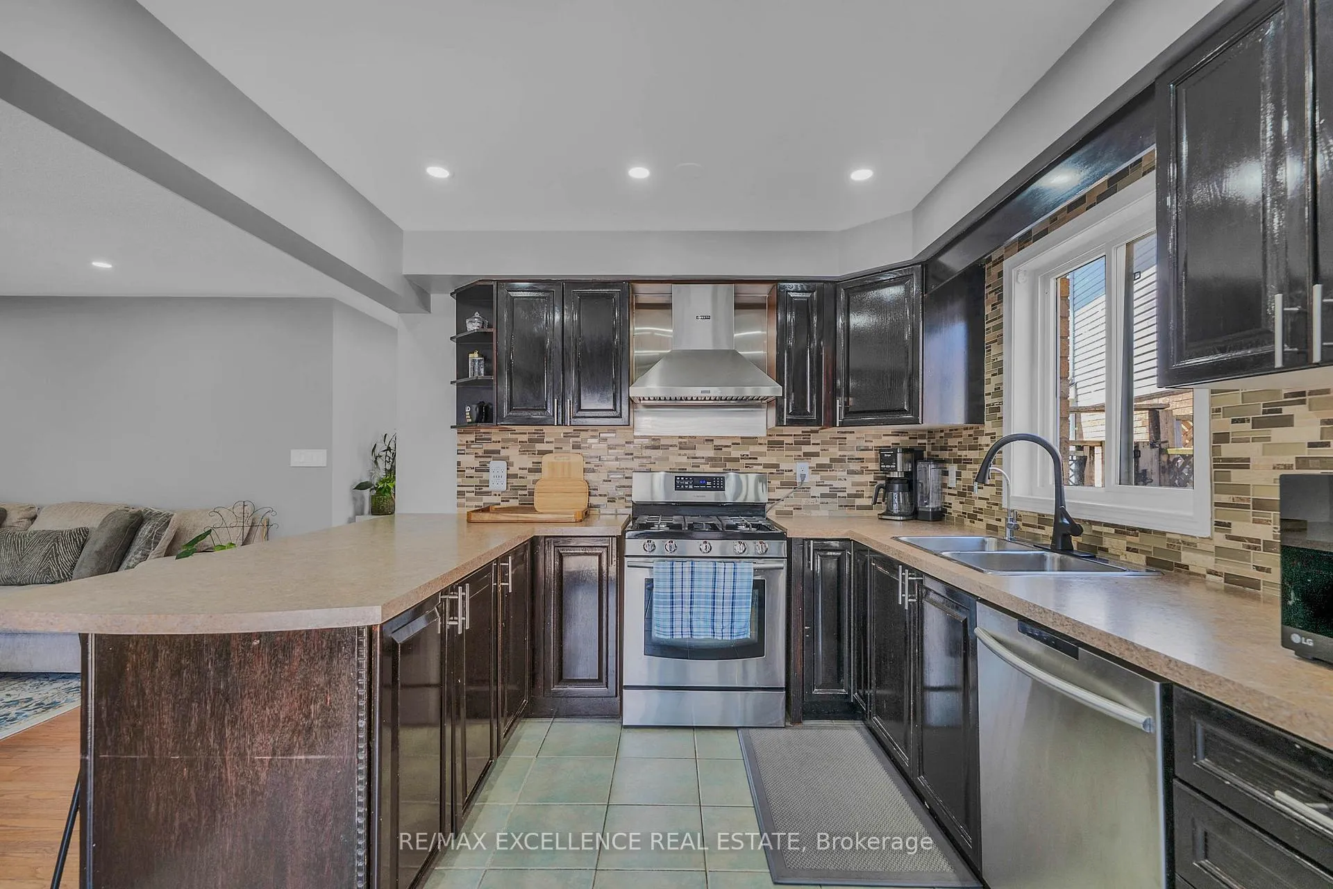 Photo 21 of 9 Virtues Avenue, Brampton, Fletcher's Meadow — HOMEH