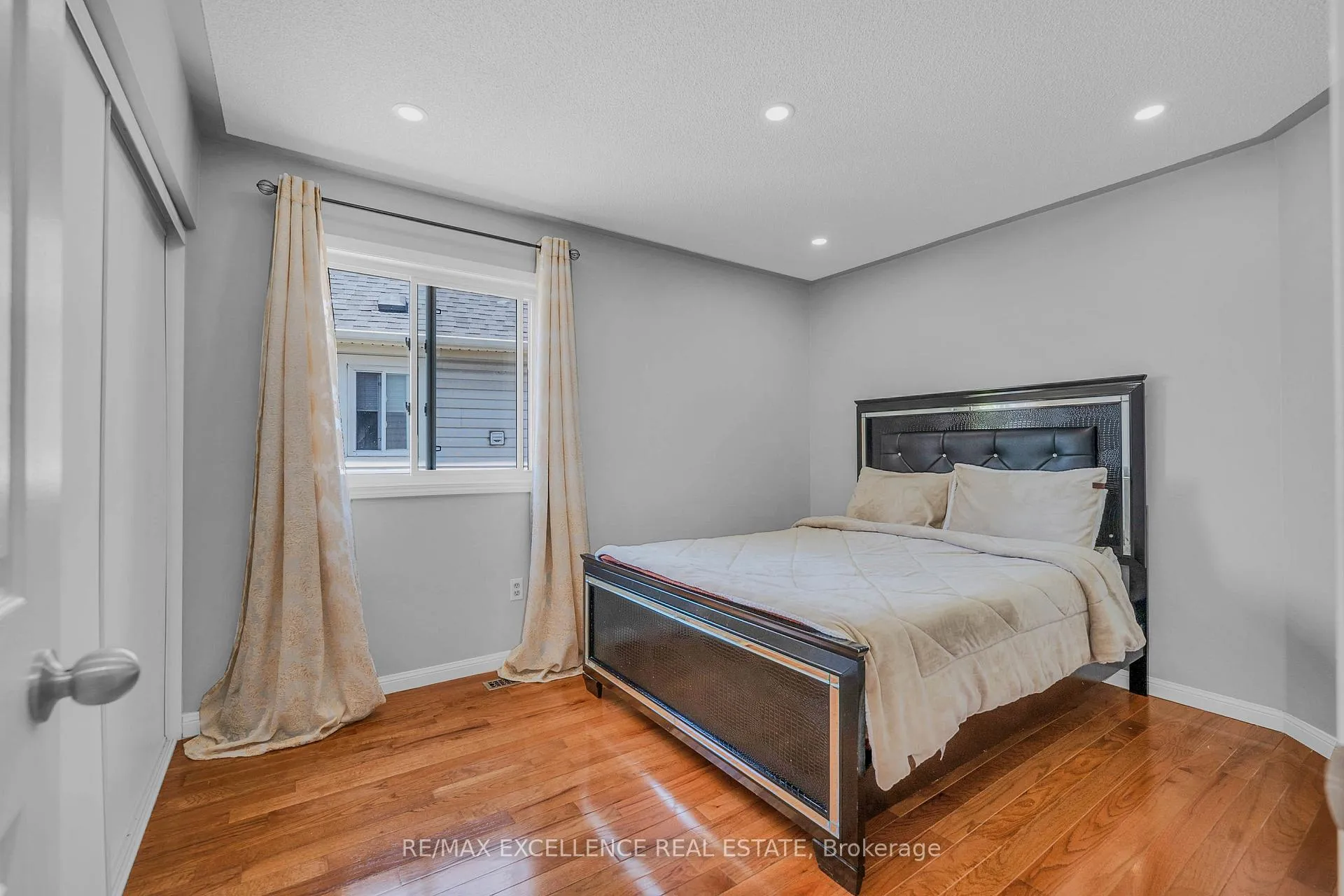 Photo 30 of 9 Virtues Avenue, Brampton, Fletcher's Meadow — HOMEH