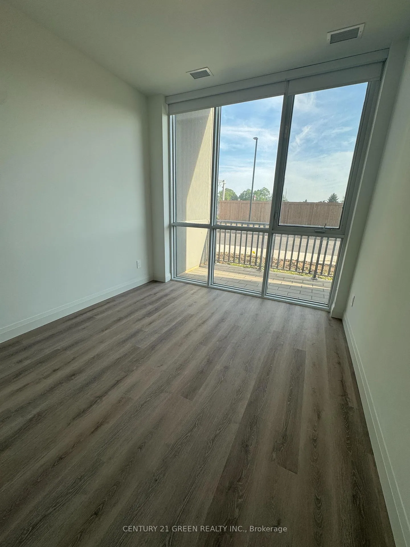 Photo 13 of Unit 105, 1333 Weber Street E, Kitchener — HOMEH