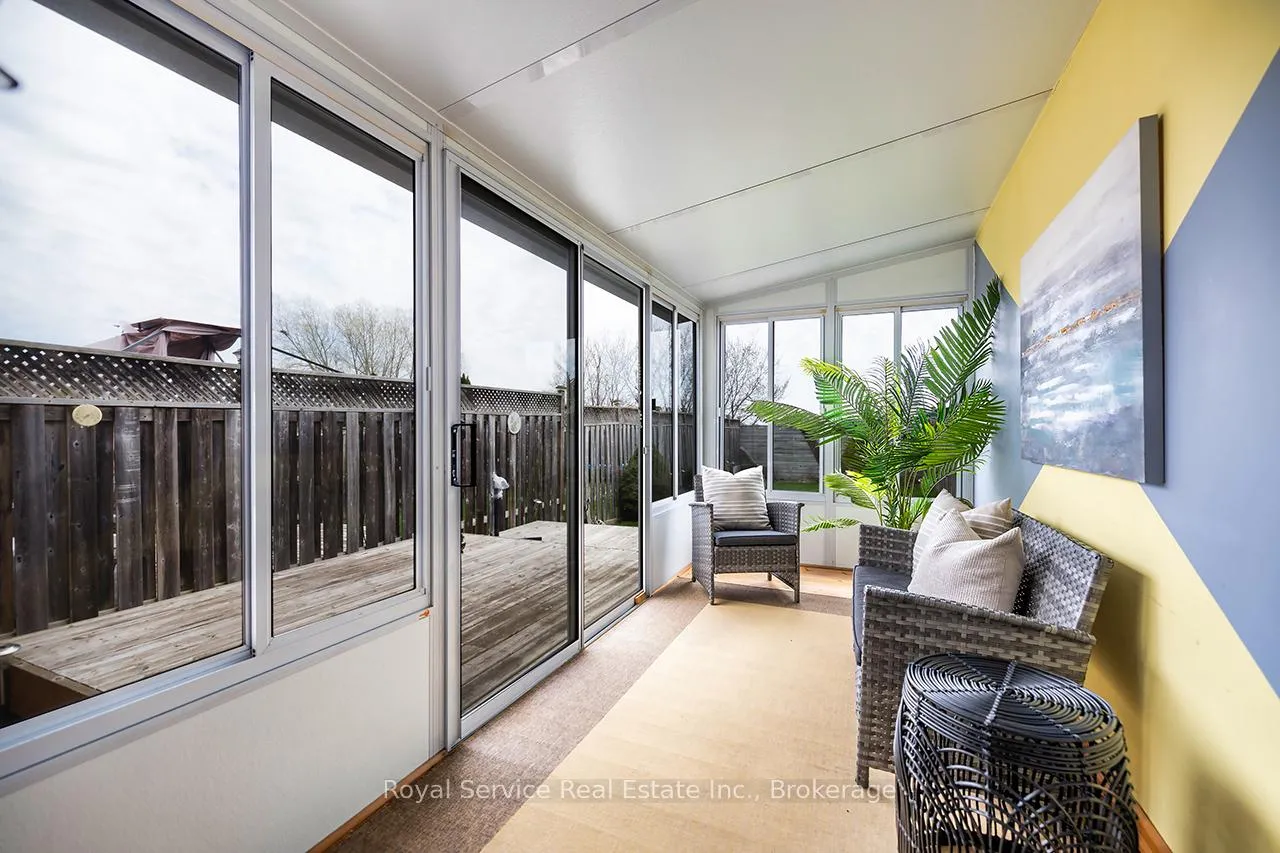 Photo 11 of 169 Scottsdale Drive, Clarington, Bowmanville — HOMEH