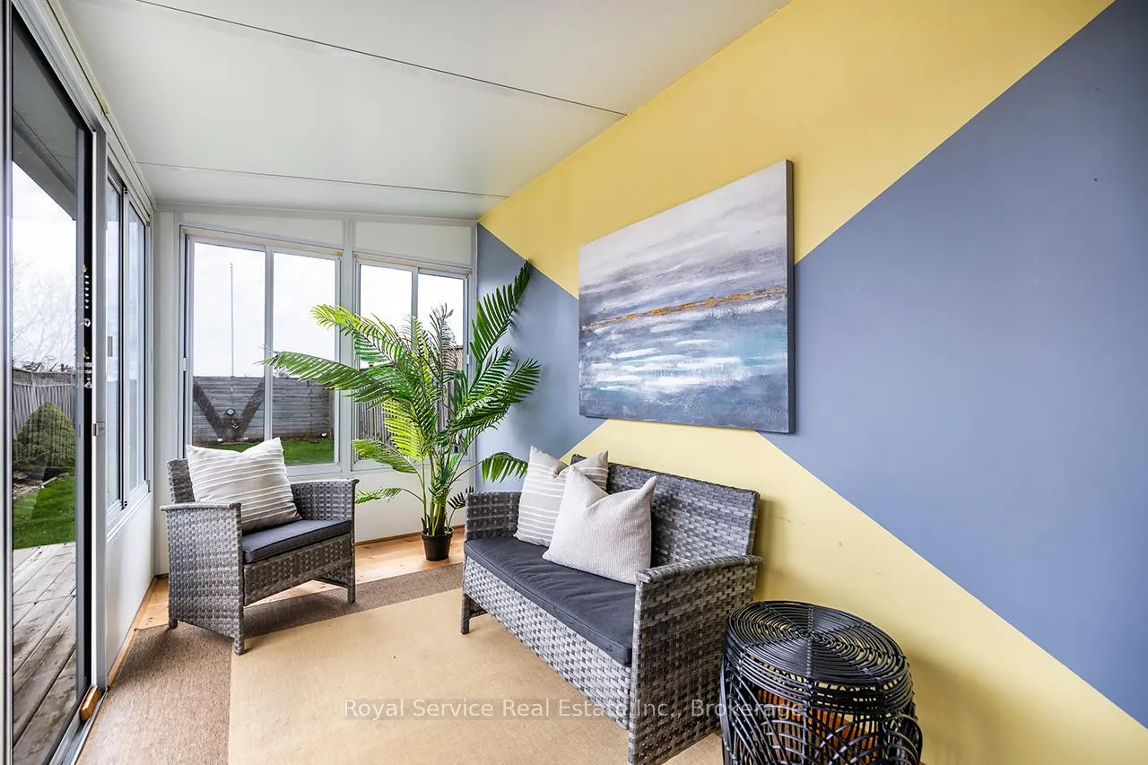 Photo 12 of 169 Scottsdale Drive, Clarington, Bowmanville — HOMEH