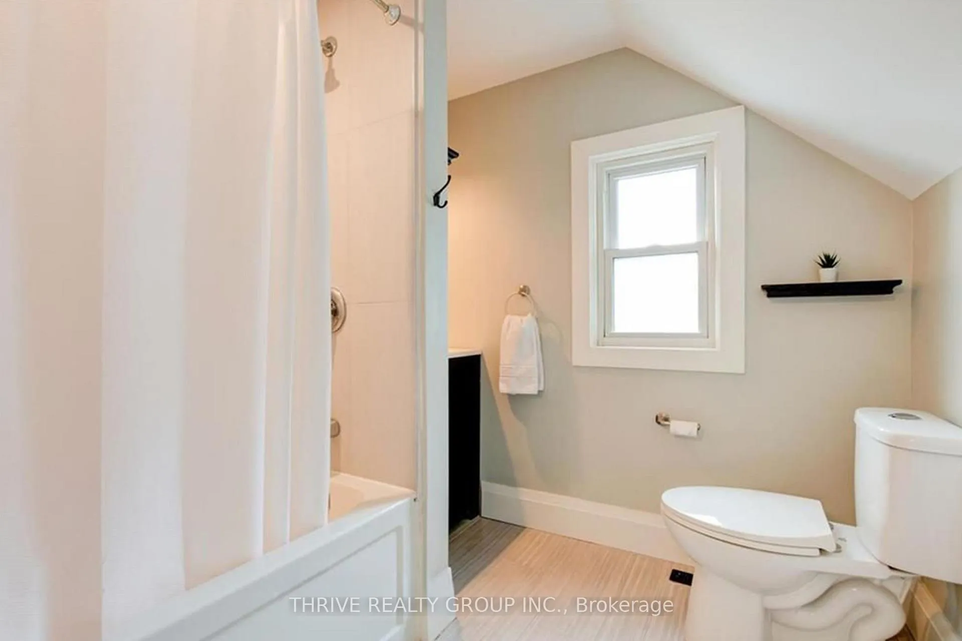 Photo 13 of 45 Stevenson Avenue, London, East N — HOMEH