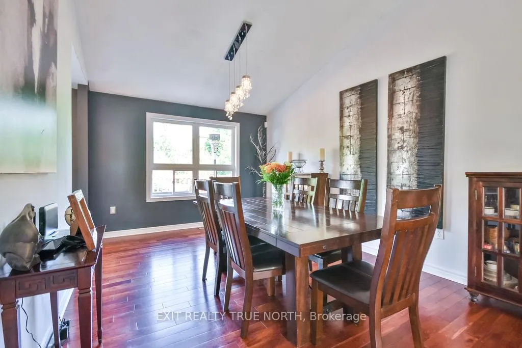 Photo 8 of 28 Nicholson Crescent, Springwater, Snow Valley — HOMEH