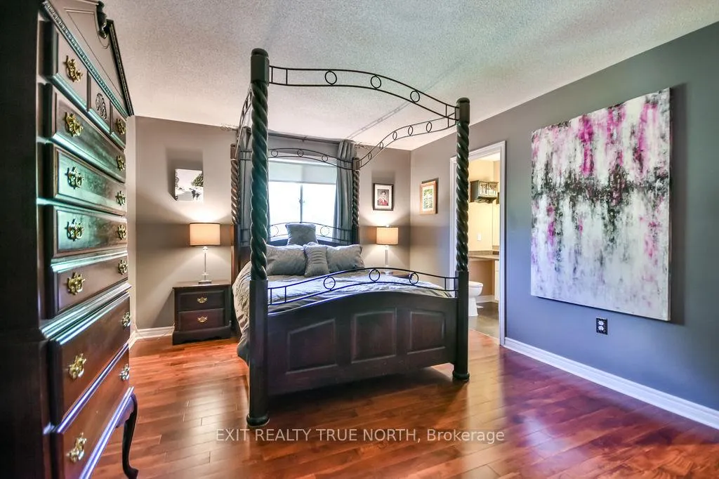 Photo 18 of 28 Nicholson Crescent, Springwater, Snow Valley — HOMEH