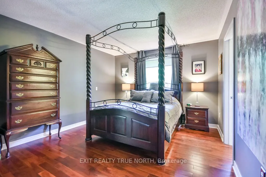 Photo 19 of 28 Nicholson Crescent, Springwater, Snow Valley — HOMEH