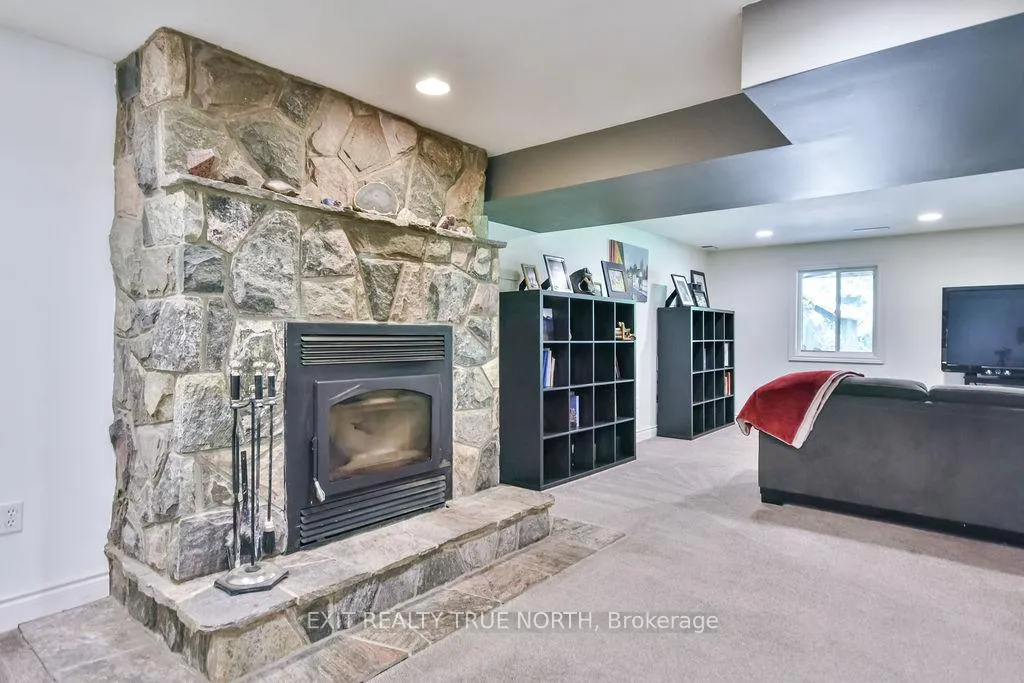 Photo 36 of 28 Nicholson Crescent, Springwater, Snow Valley — HOMEH