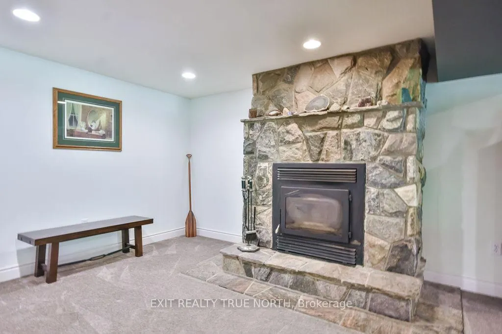 Photo 37 of 28 Nicholson Crescent, Springwater, Snow Valley — HOMEH