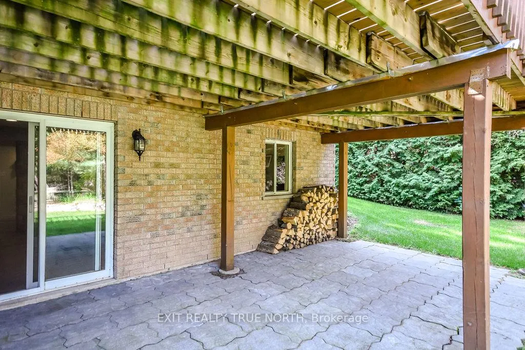 Photo 39 of 28 Nicholson Crescent, Springwater, Snow Valley — HOMEH