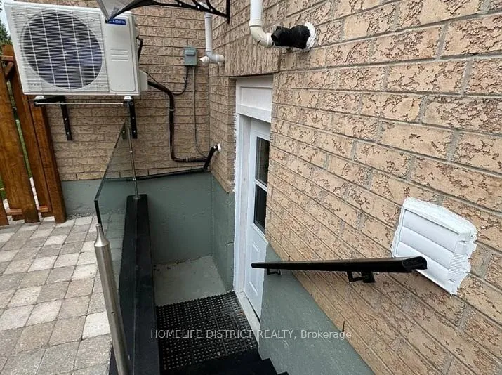 Photo 2 of 86 Taylor Drive, Barrie, Bayshore — HOMEH