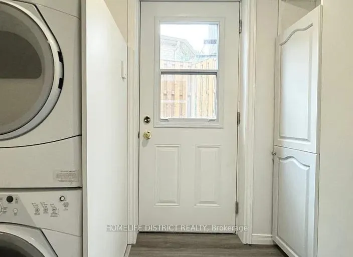 Photo 3 of 86 Taylor Drive, Barrie, Bayshore — HOMEH