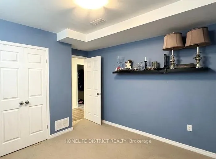 Photo 11 of 86 Taylor Drive, Barrie, Bayshore — HOMEH